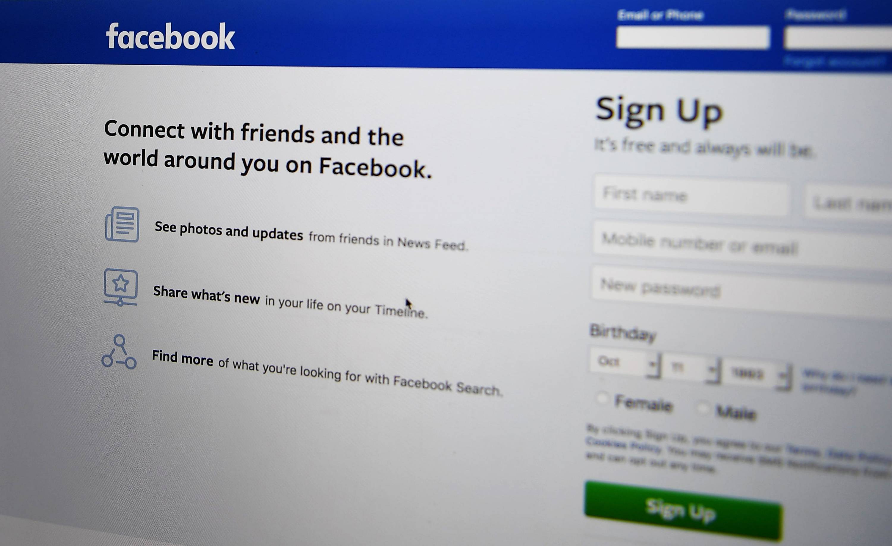 US-INTERNET-POLITICS-COMPUTERS-FACEBOOK