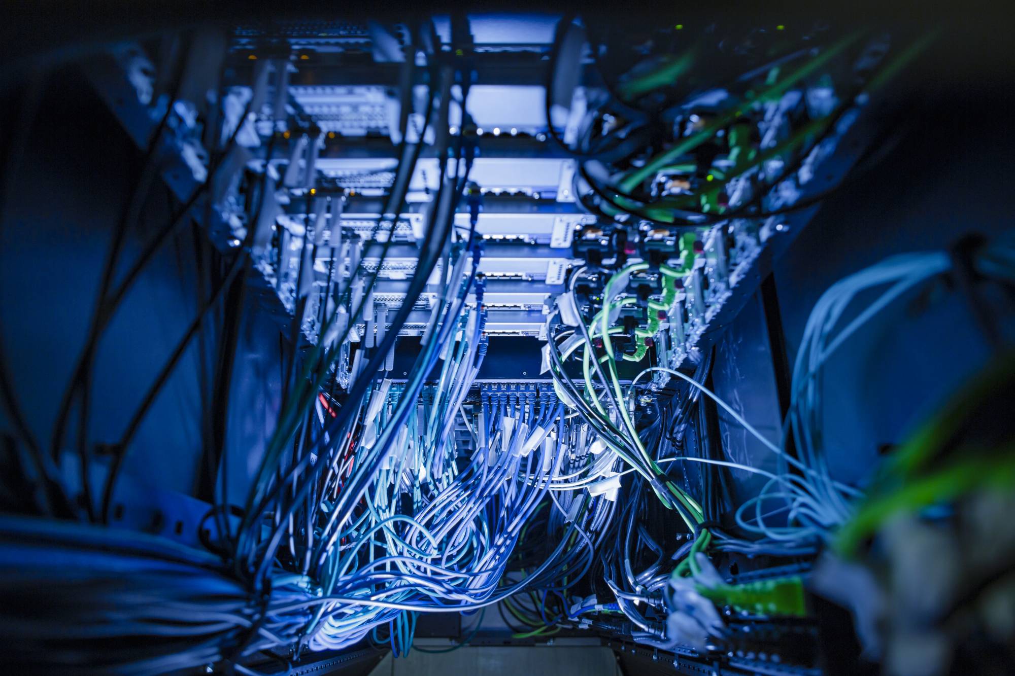Super Micro Shares Drop 41% After Report Alleging Chinese Hacking