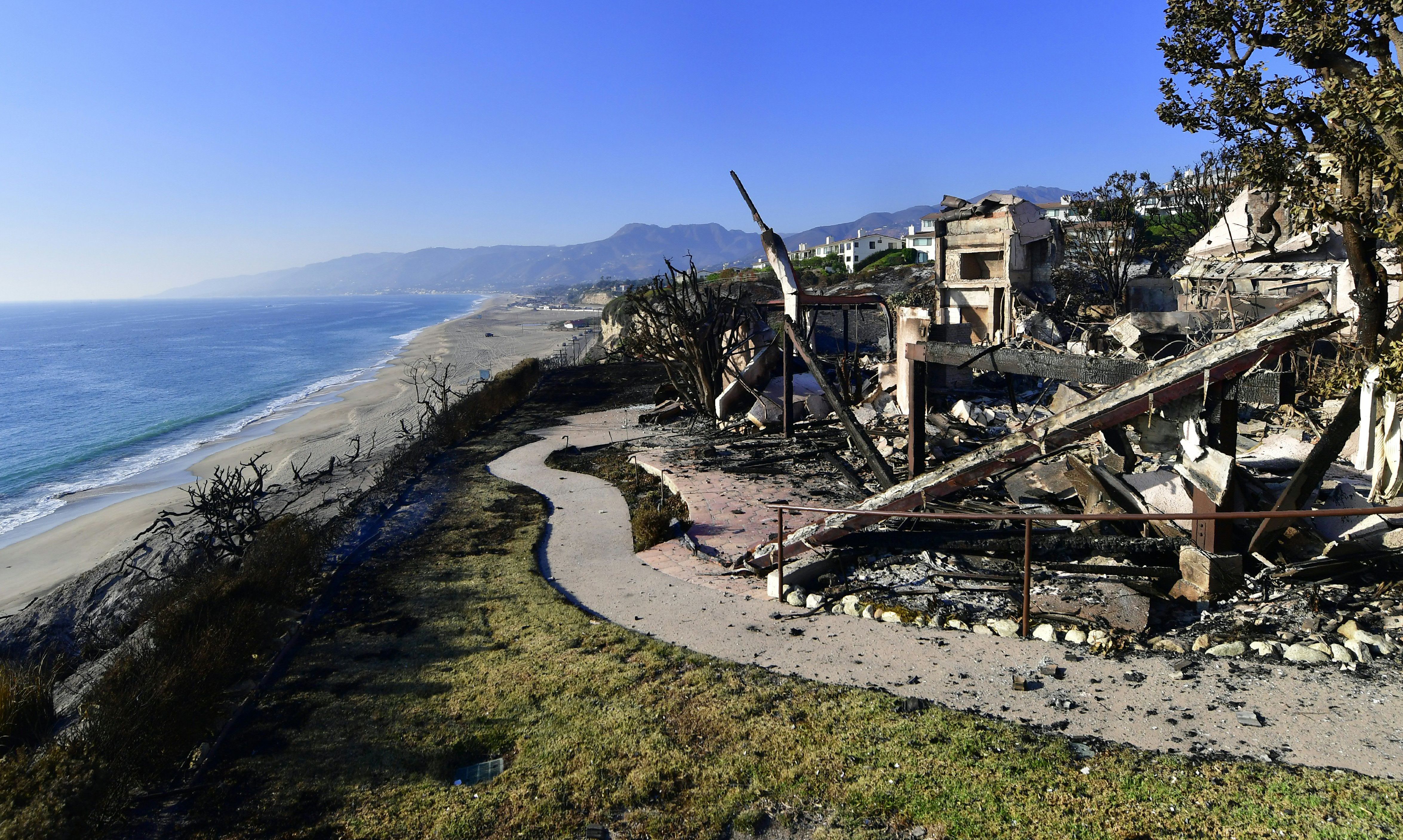 US-FIRE-CALIFORNIA-ENVIRONMENT-WEATHER