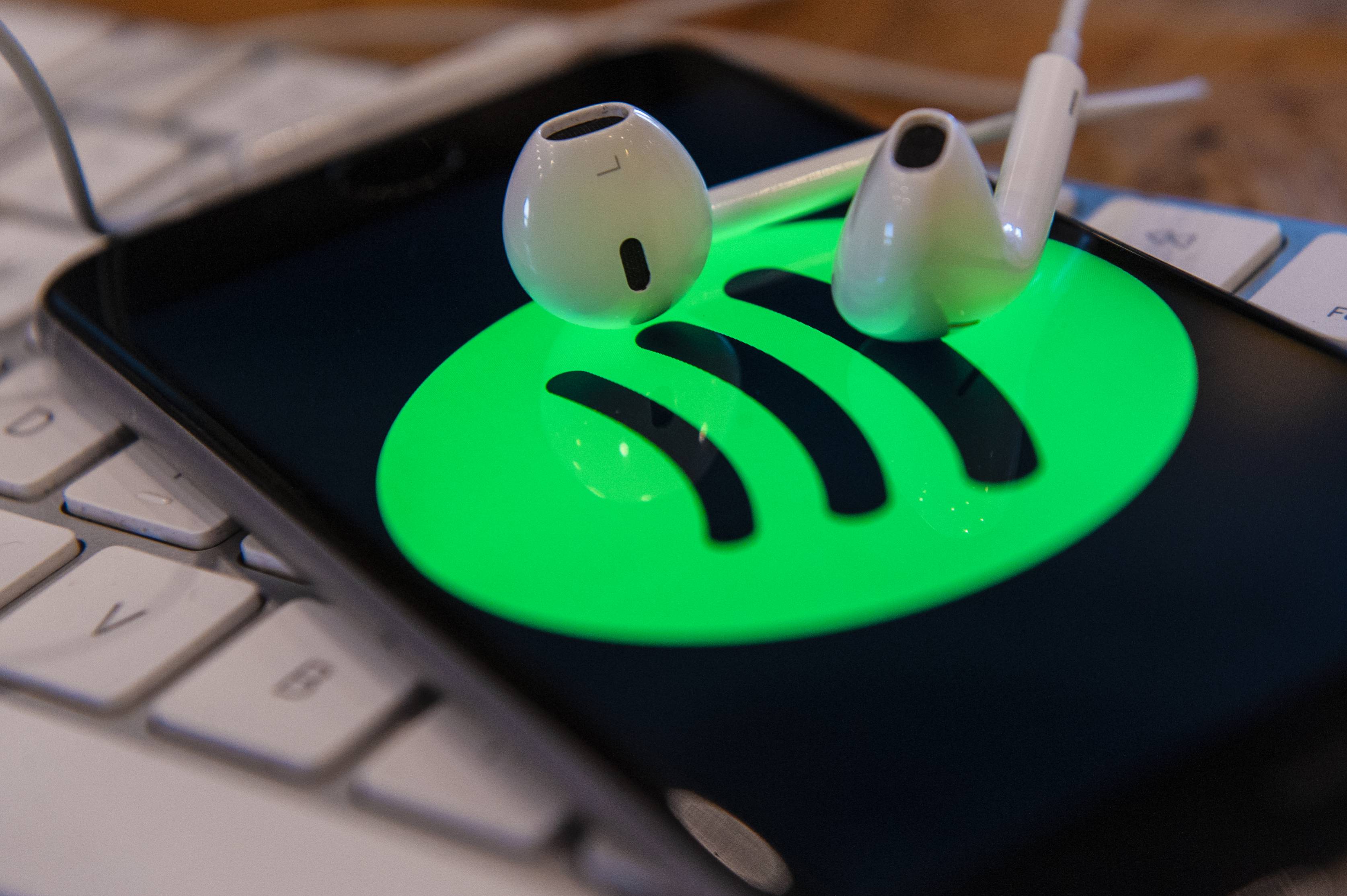 Portable Device Photo Illustrations