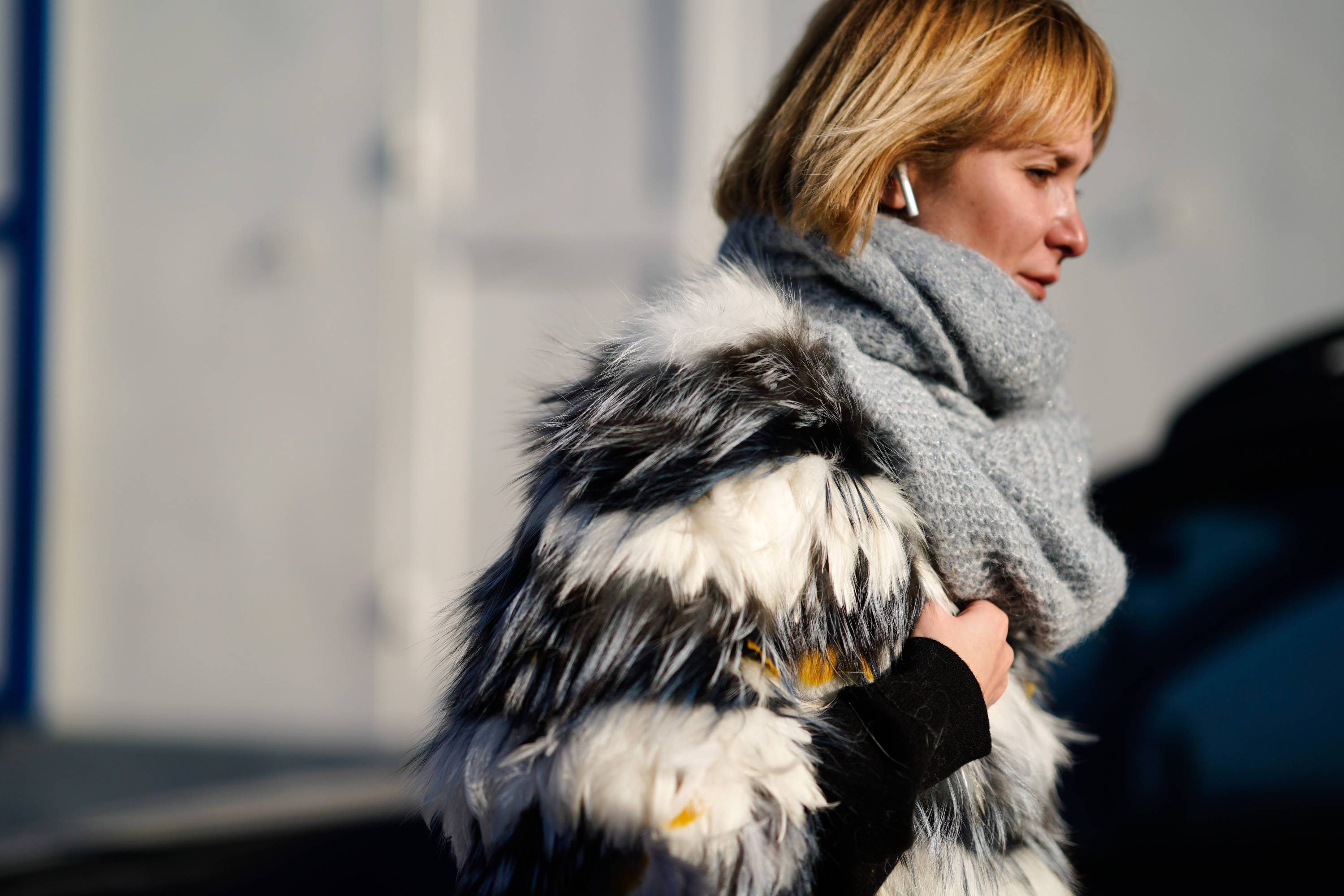 Street Style - Paris Fashion Week - Haute Couture Spring Summer 2020 : Day One