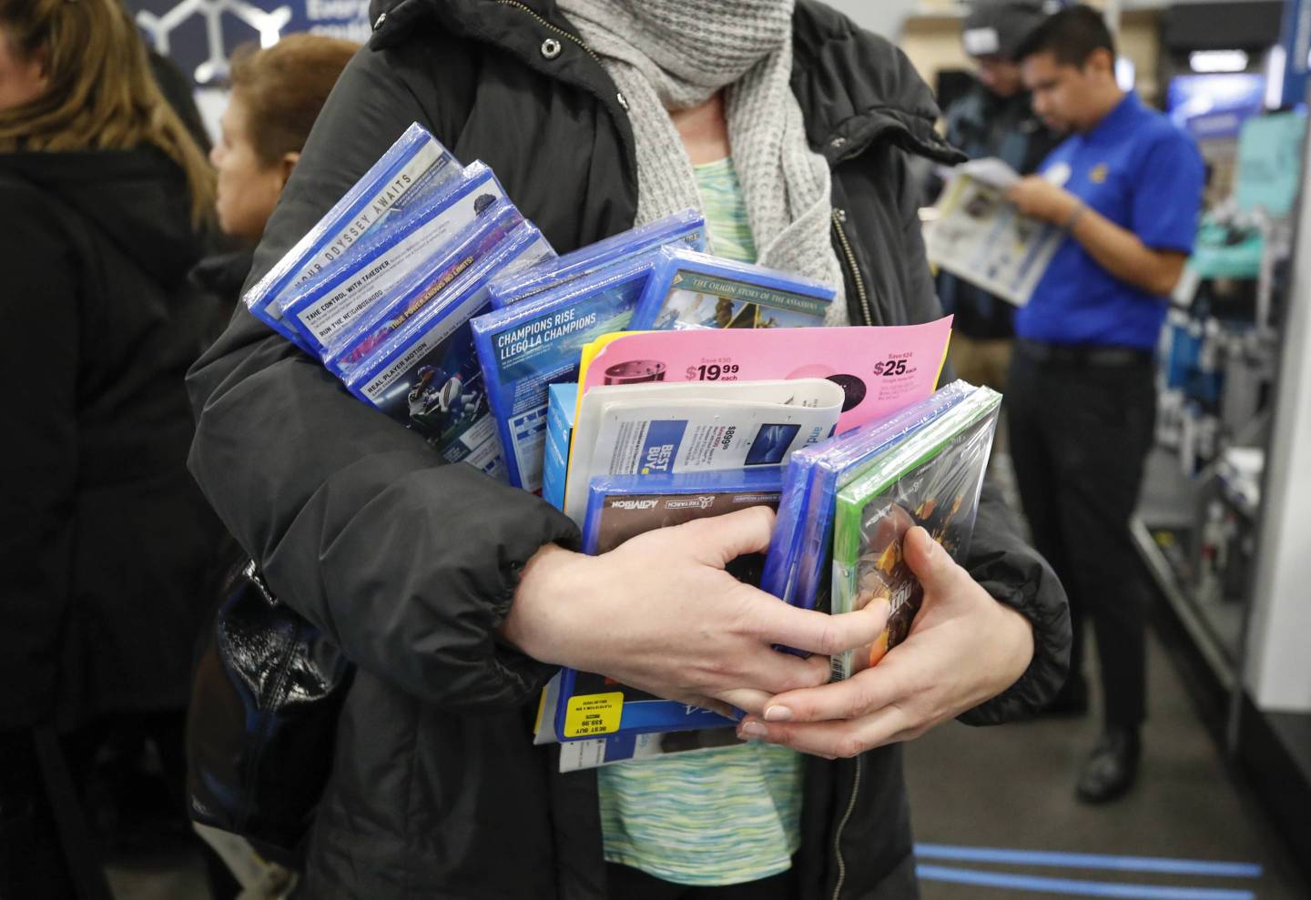 Stores Open Evening Of Thanksgiving For Early Black Friday Sales
