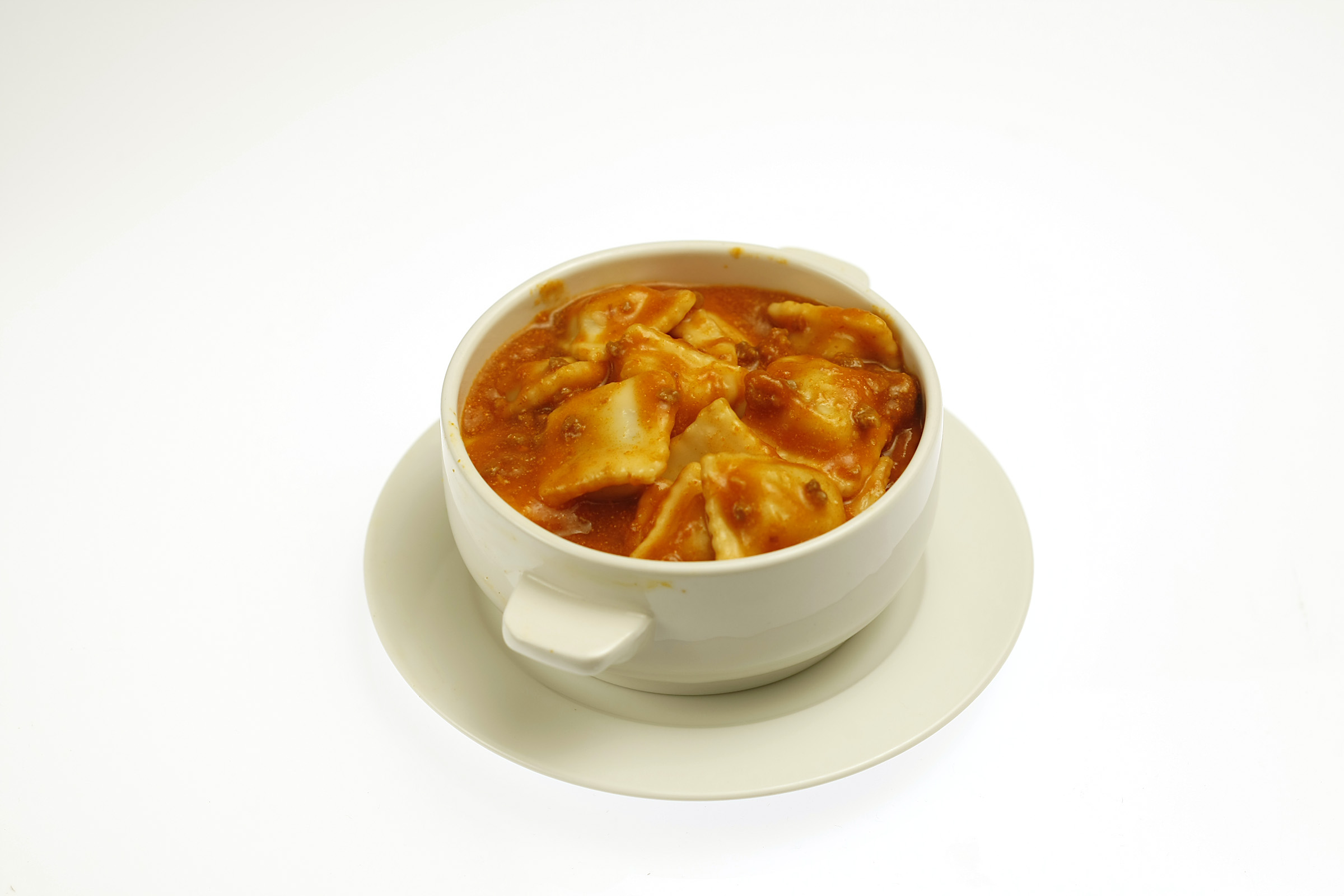 Chef Boyardee Mini Ravioli, Beef Ravioli in Tomato and Meat Sauce.