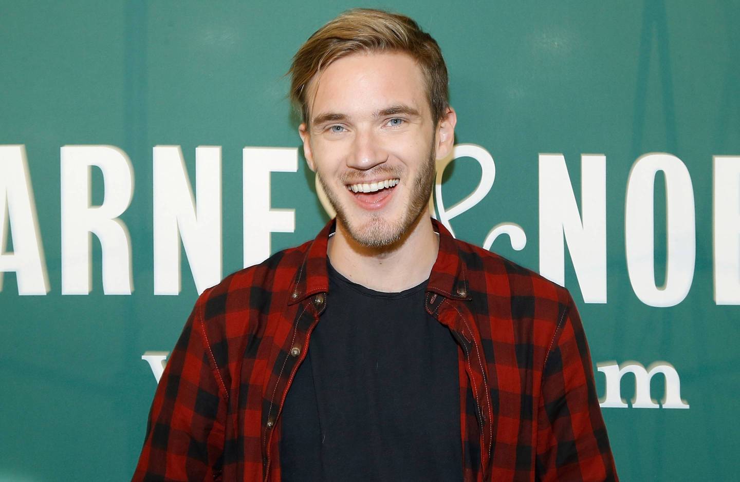PewDiePie Signs Copies Of His New Book "This Book Loves You"