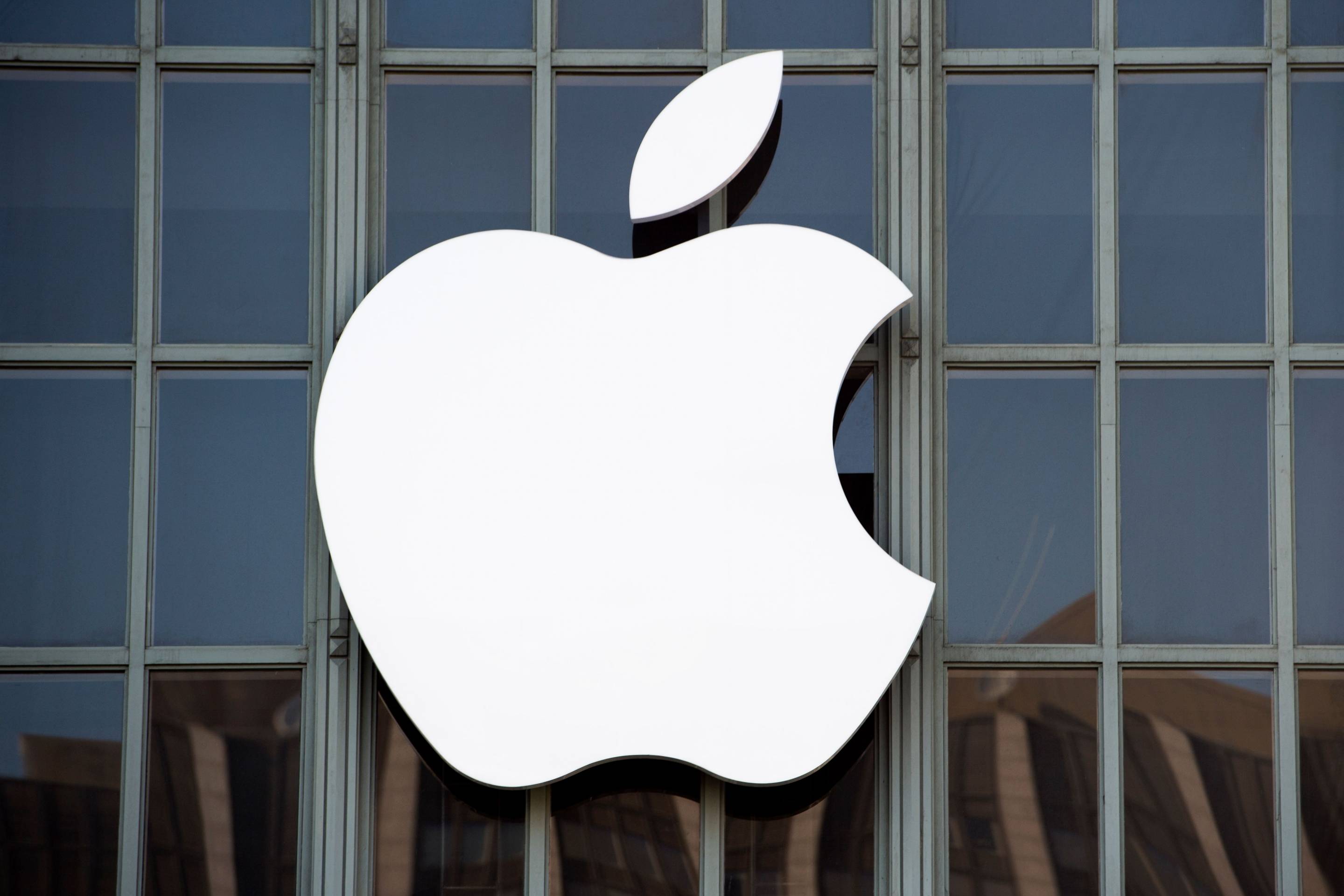 US-IT-APPLE-NEWS-FEED-INTERNET-COMPUTERS-TELECOM