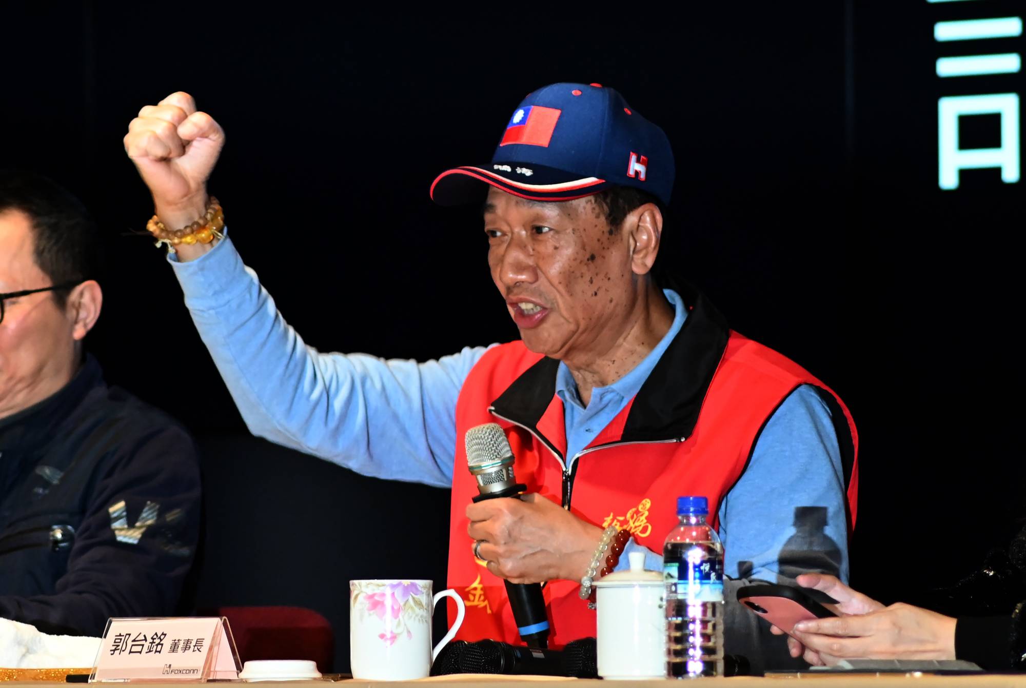 TAIWAN-US-IT-FOXCONN