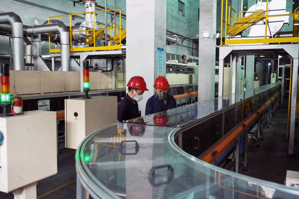 Renewable Energy: How batteries are made
