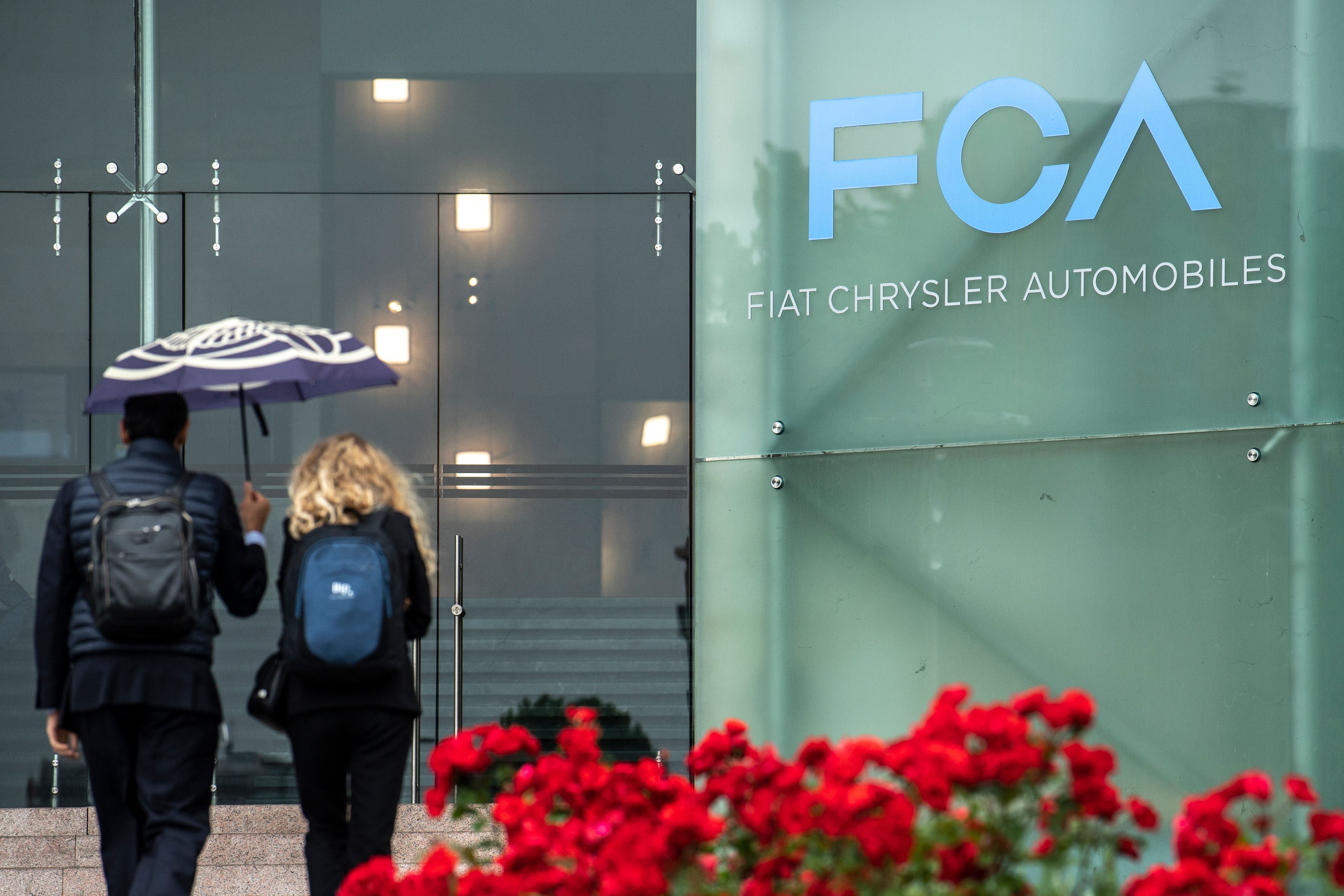 ITALY-AUTO-INDUSTRY-FIAT-MARKETS-CHRYSLER