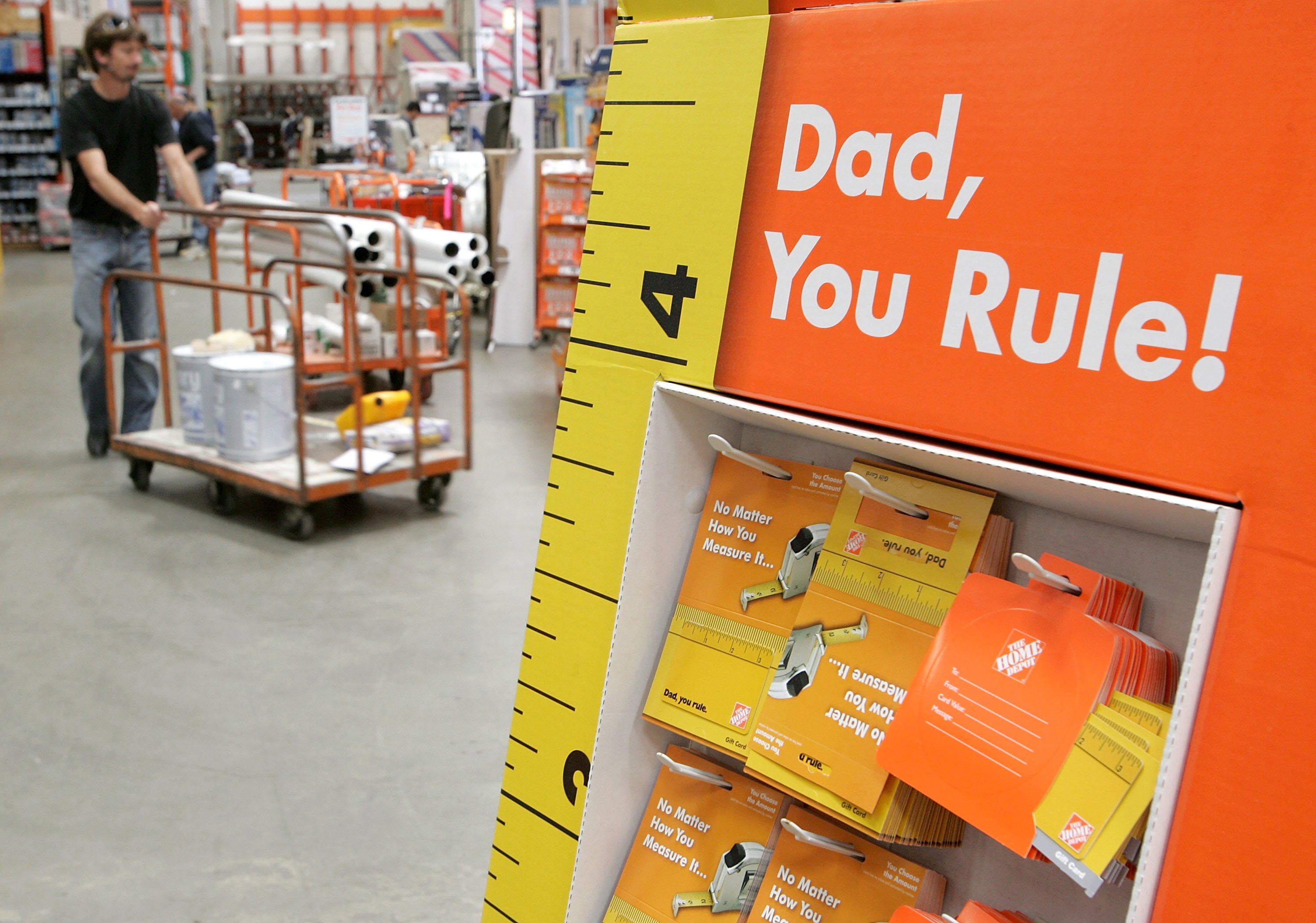 Retailers Seek To Boost Fathers Day Sales
