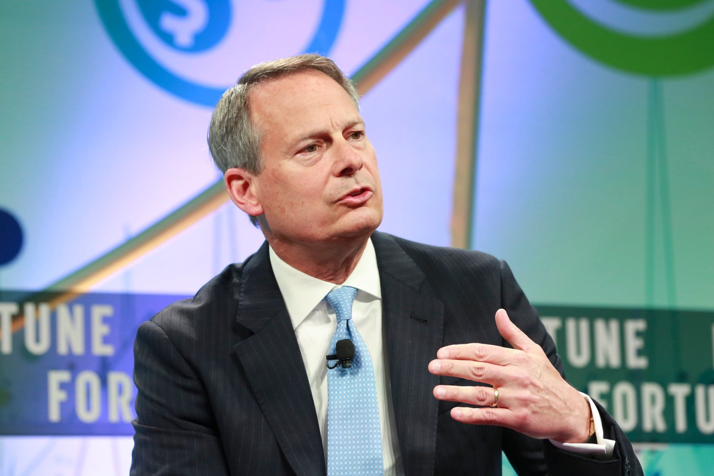 NOT TO BE DISCOUNTEDrSchwabs relentlessly cost-conscious approach has helped it attract $3.6 trillion in assets and forced larger rivals to slash fees and cater more to middle-class traders. The discount brokers CEO talks about his strategy for staying competitive, even as upstarts vie for market share touting fee-free trading.rWalt Bettinger, President and CEO, The Charles Schwab Corp.rInterviewer: Jen Wieczner, FORTUNE