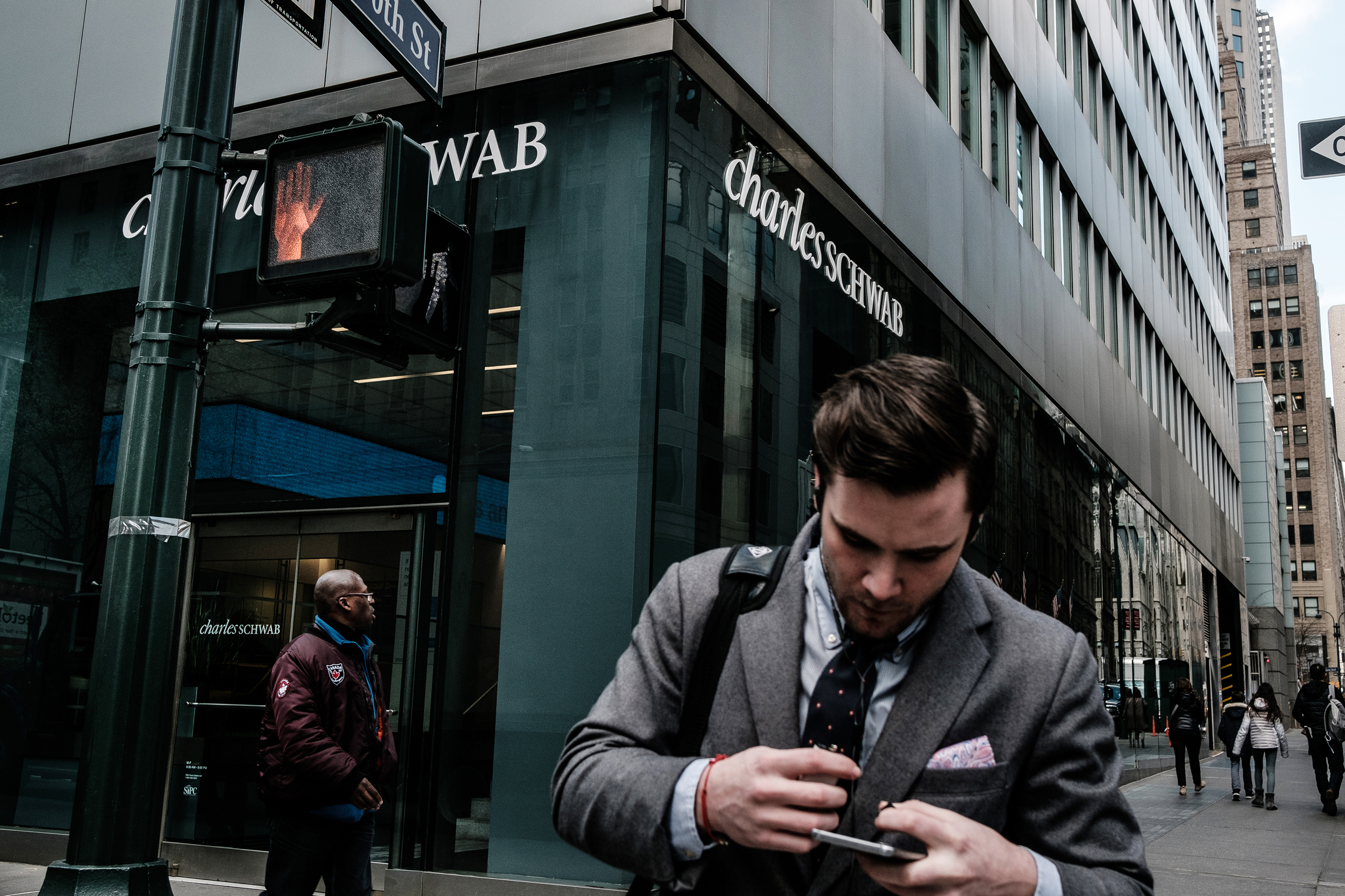 Charles Schwab Subscription model