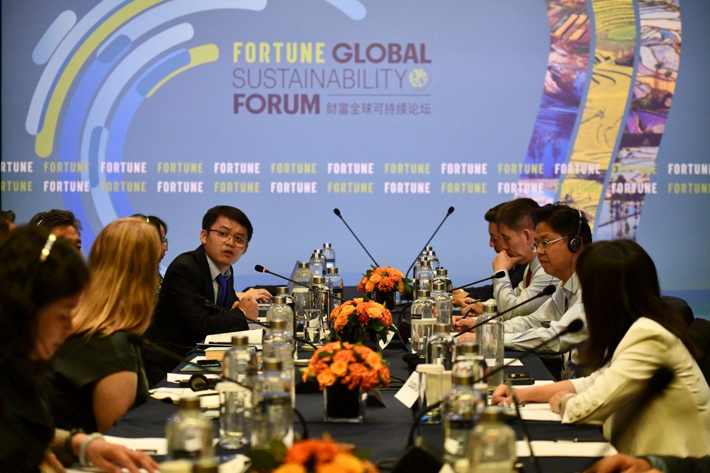 024B Fortune Global Sustainability Forum 2019 Thursday, September 5th, 2019 Yunnan, China 2:00pm-2:50pm CONCURRENT SESSIONS: BEHIND THE GREEN CURTAIN Choose 1 of 3 SMART WHEELS: WHO’S LEADING THE CHARGE? What’s the potential, and what are the pitfalls, on the road from the gasoline-powered present to an electric-car future? How can the broad transportation system accommodate and encourage the pump-to-plug shift? A discussion with executives trying to speed the transition. Christina Lampe-Onnerud, Founder and CEO, Cadenza Innovation Freeman Shen, Founder, Chairman, and CEO, WM Motor Zhang Congming, General Manager and Vice Chairman, Yunnan Communications &amp; Investment Co. Andy Zheng, Founder, Aspiring Citizens Cleantech; Adjunct Fellow, Lee Kuan Yew Centre for Innovative Cities Interviewer: Katherine Dunn, Associate Editor, FORTUNE Photograph by Stefen Chow/Fortune