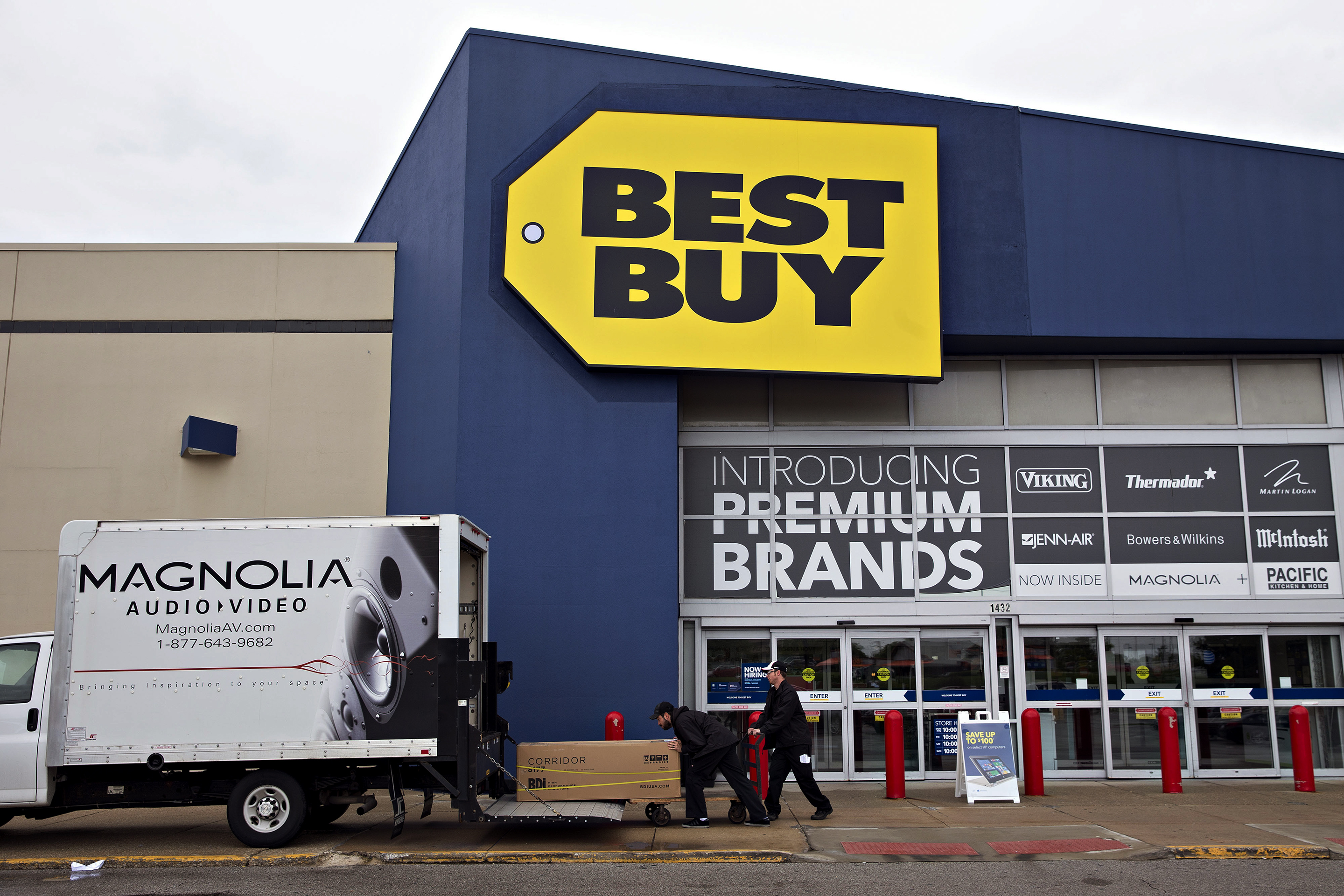 Best Buy-Delivery Truck-Free Shipping