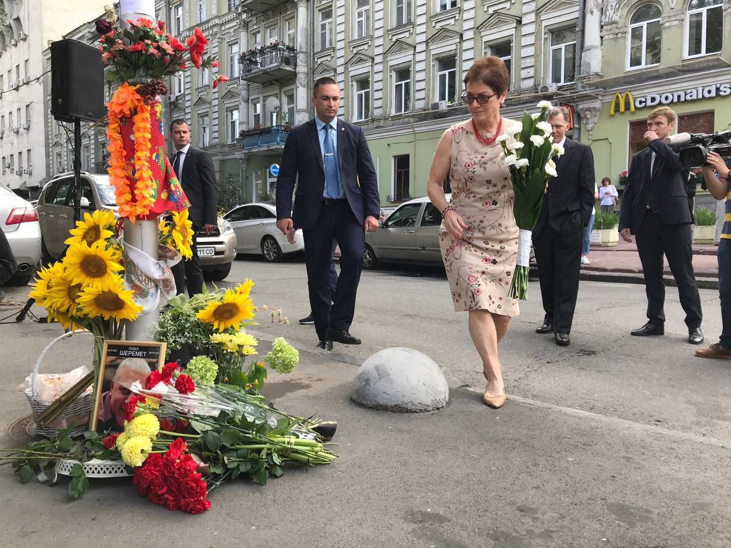 Journalist Pavel Sheremet remembered 2 years after deadly car blast in Kyiv