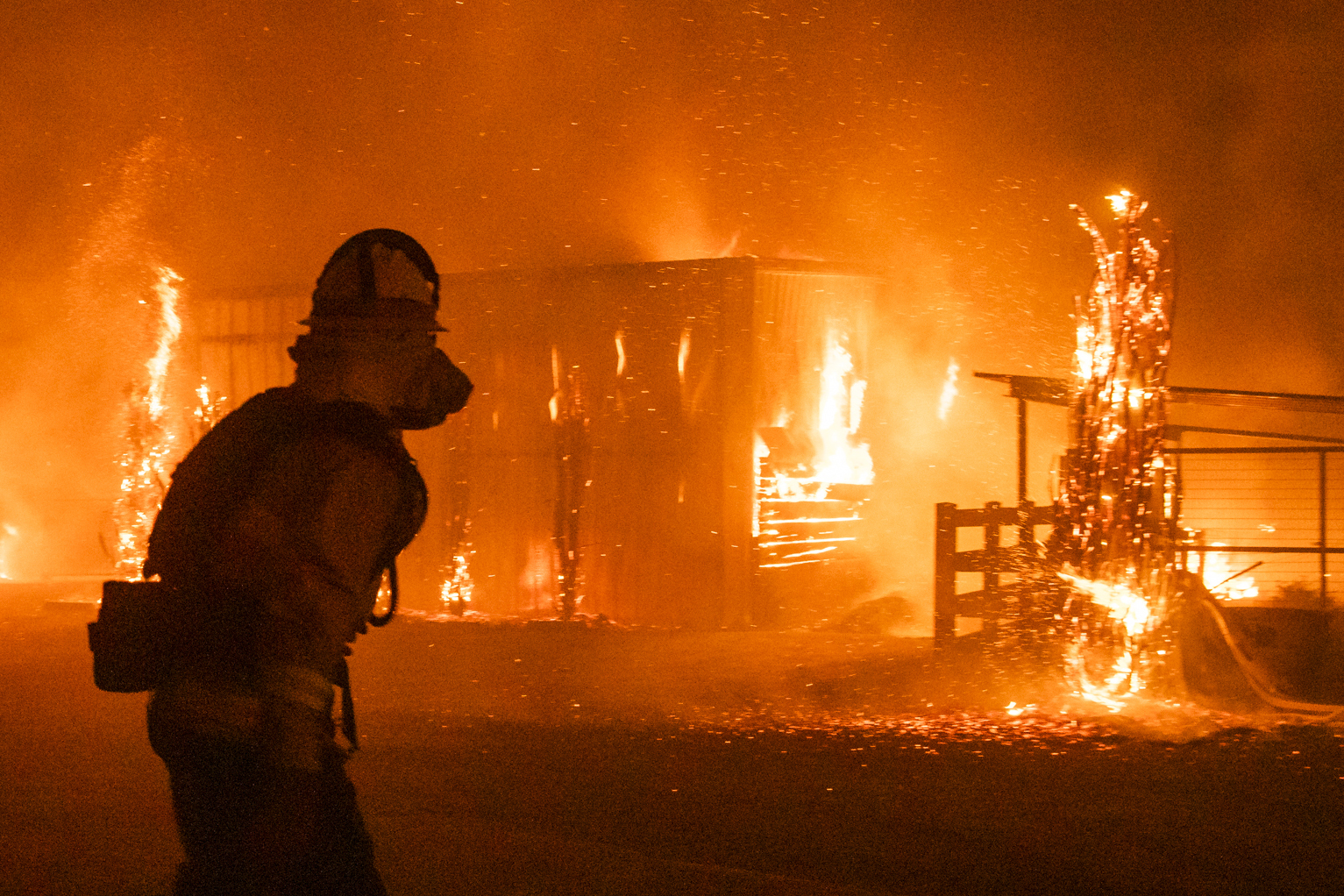 US-CALIFORNIA-FIRE