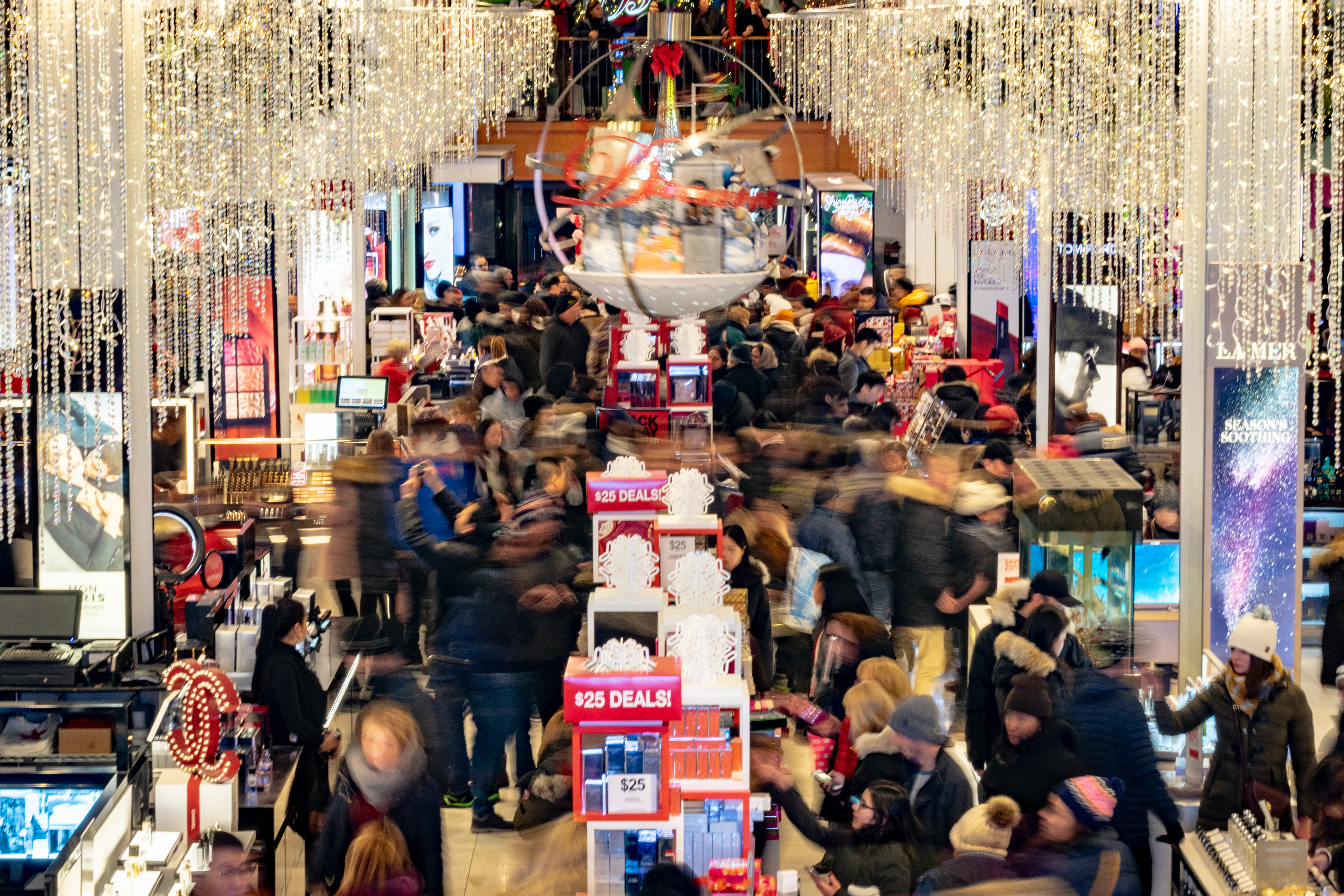 NEW YORK, NY - People shop at the Herald Square Macy's Flag ship store for the early Black Friday sales on November 22, 2018 in New York City. (Photo by David Dee Delgado/Getty Images)