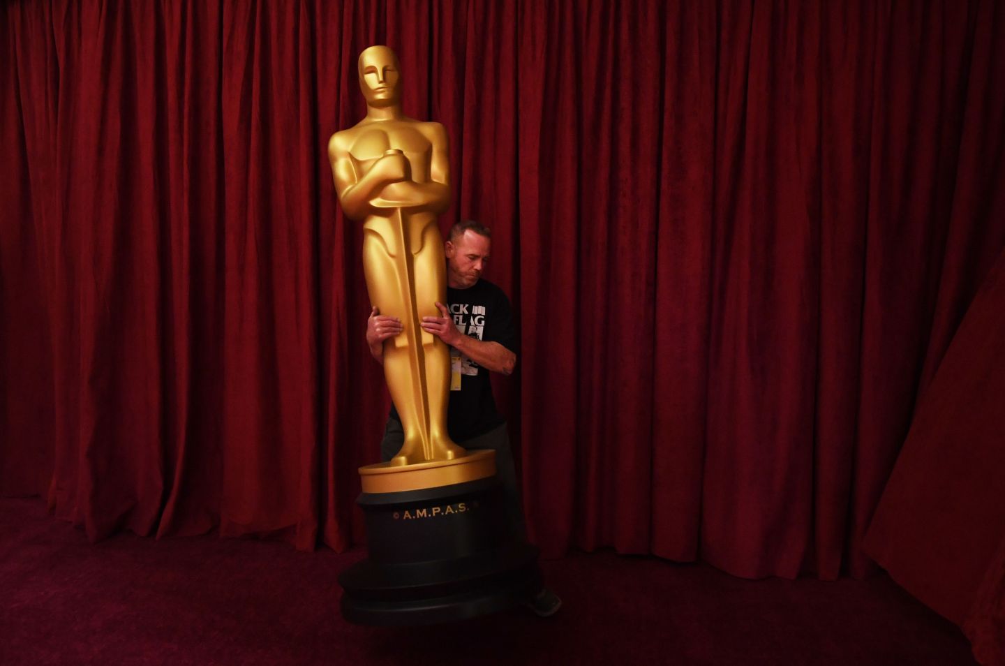 Oscars to Go Host-less for Second Straight Year on ABC