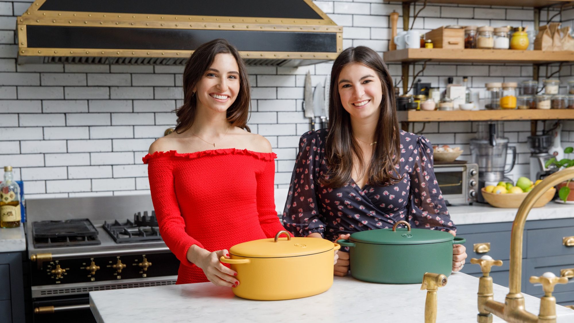 Great Jones cofounders Sierra Tishgart (L) and Maddy Moelis (R)