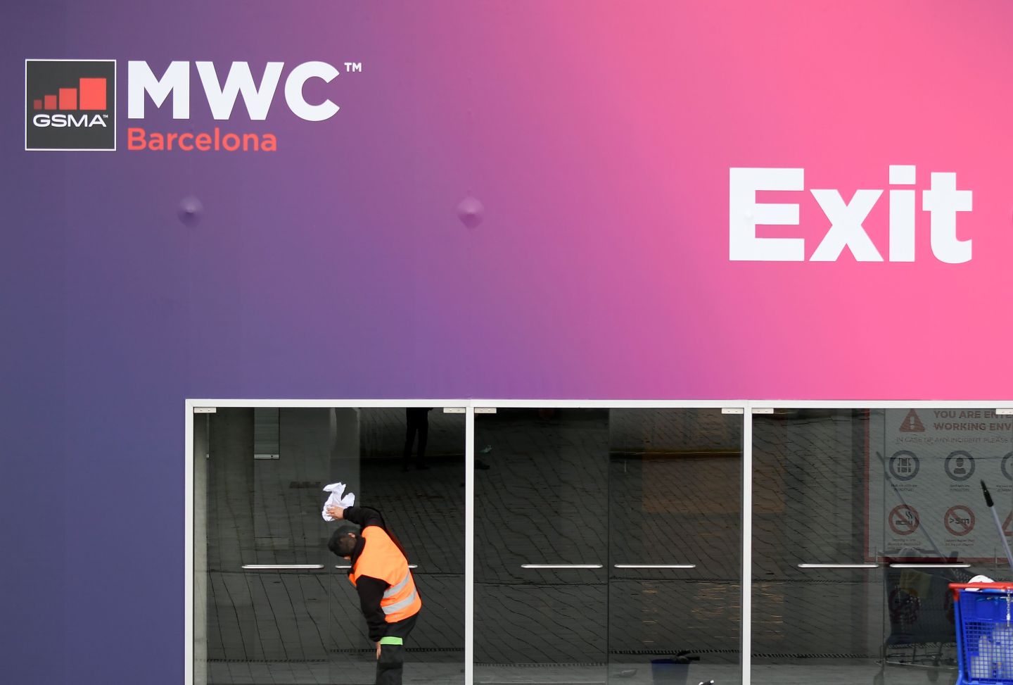 mobile world congress venue cancelled