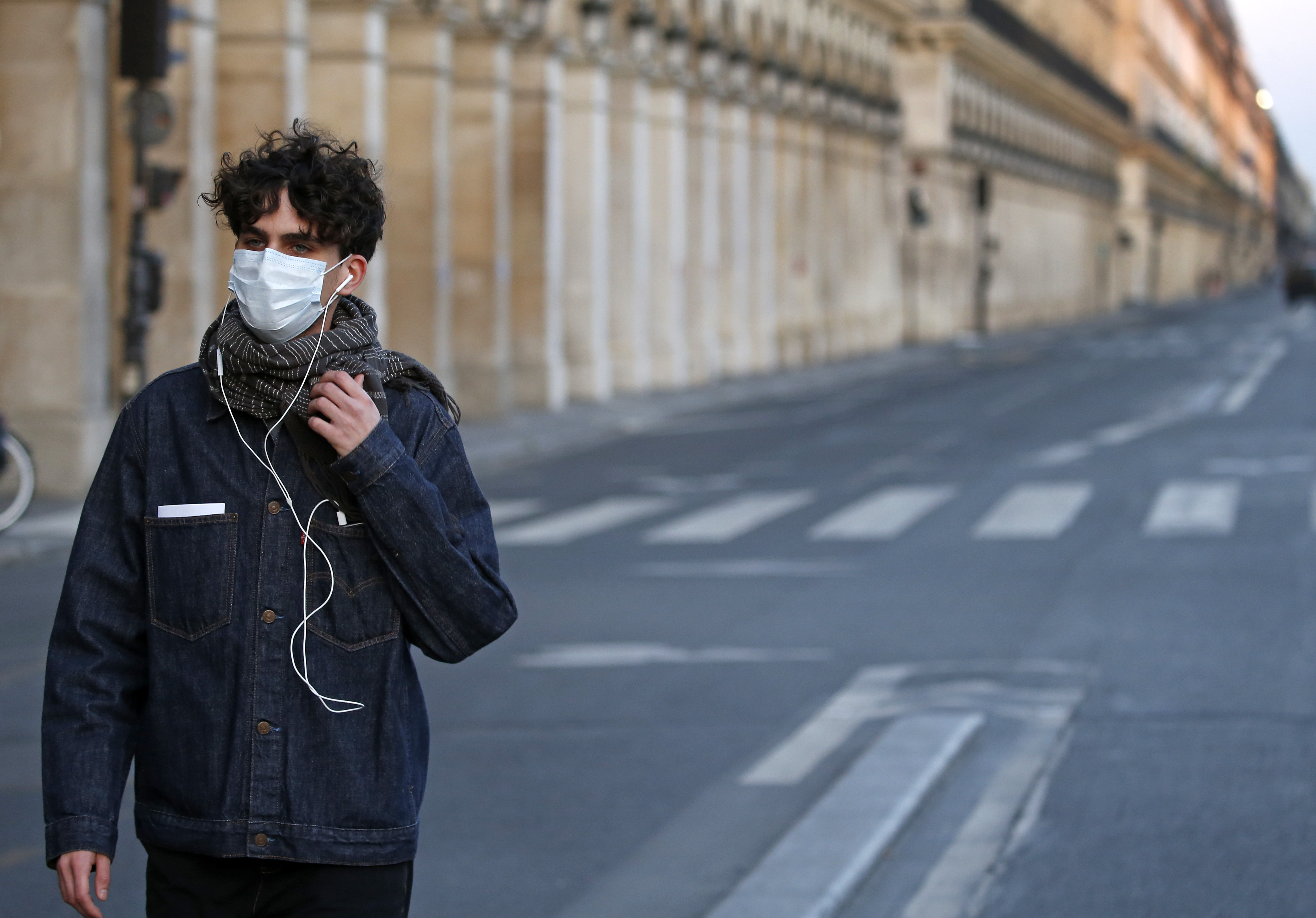Young people are getting sick from coronavirus.