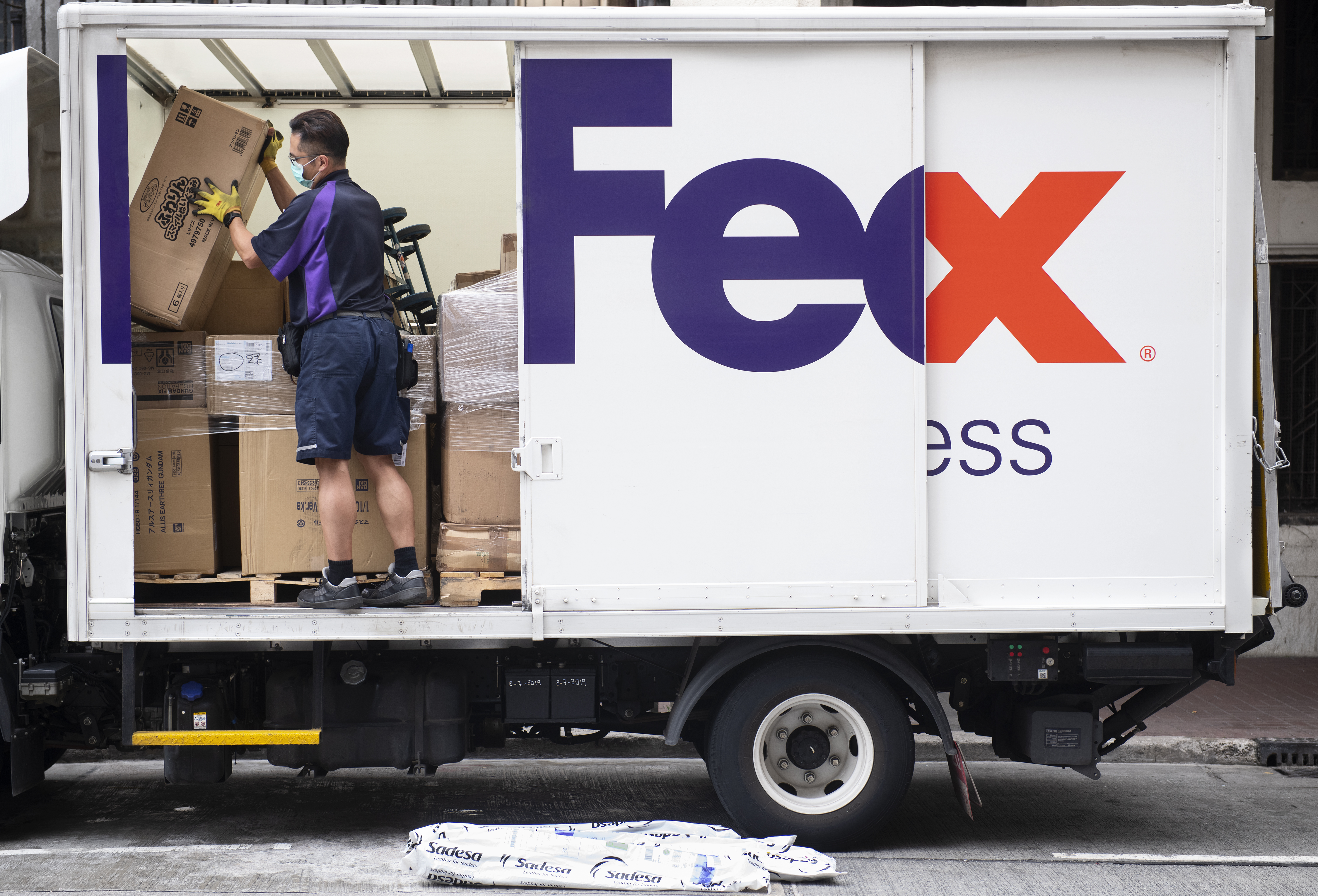 FedEx has partnered with Microsoft. Budrul Chukrut/SOPA Images/LightRocket via Getty Images