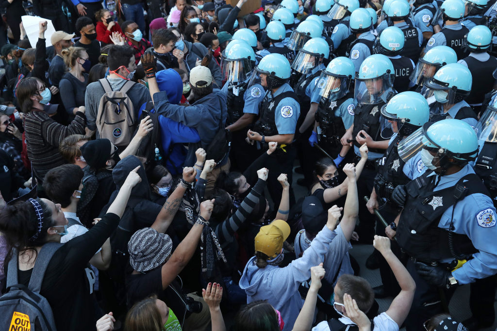 Chicago George Floyd protests: City cleans up, reduces access into downtown area as it braces for more unrest