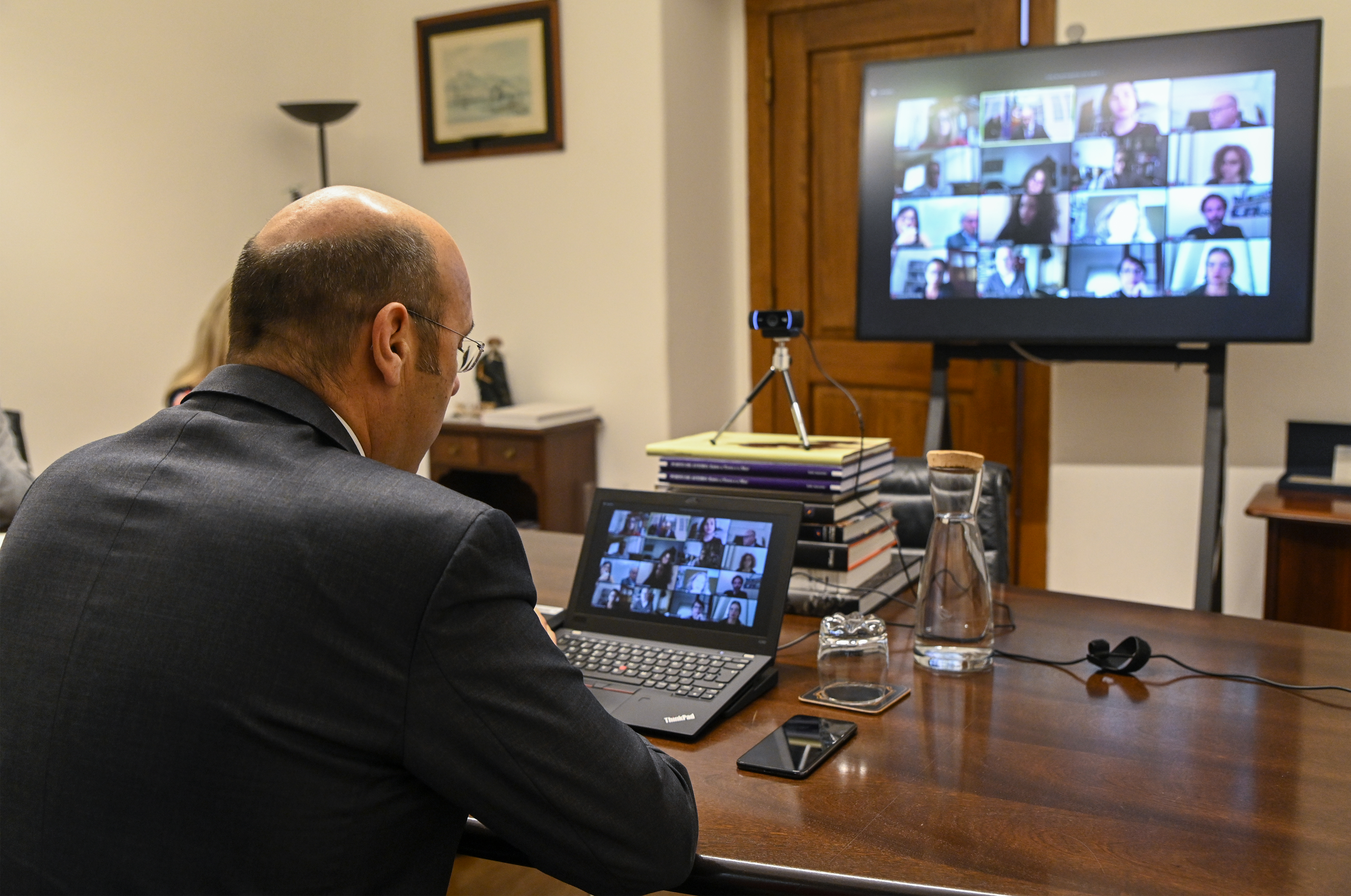 Portuguese government meeting via Zoom