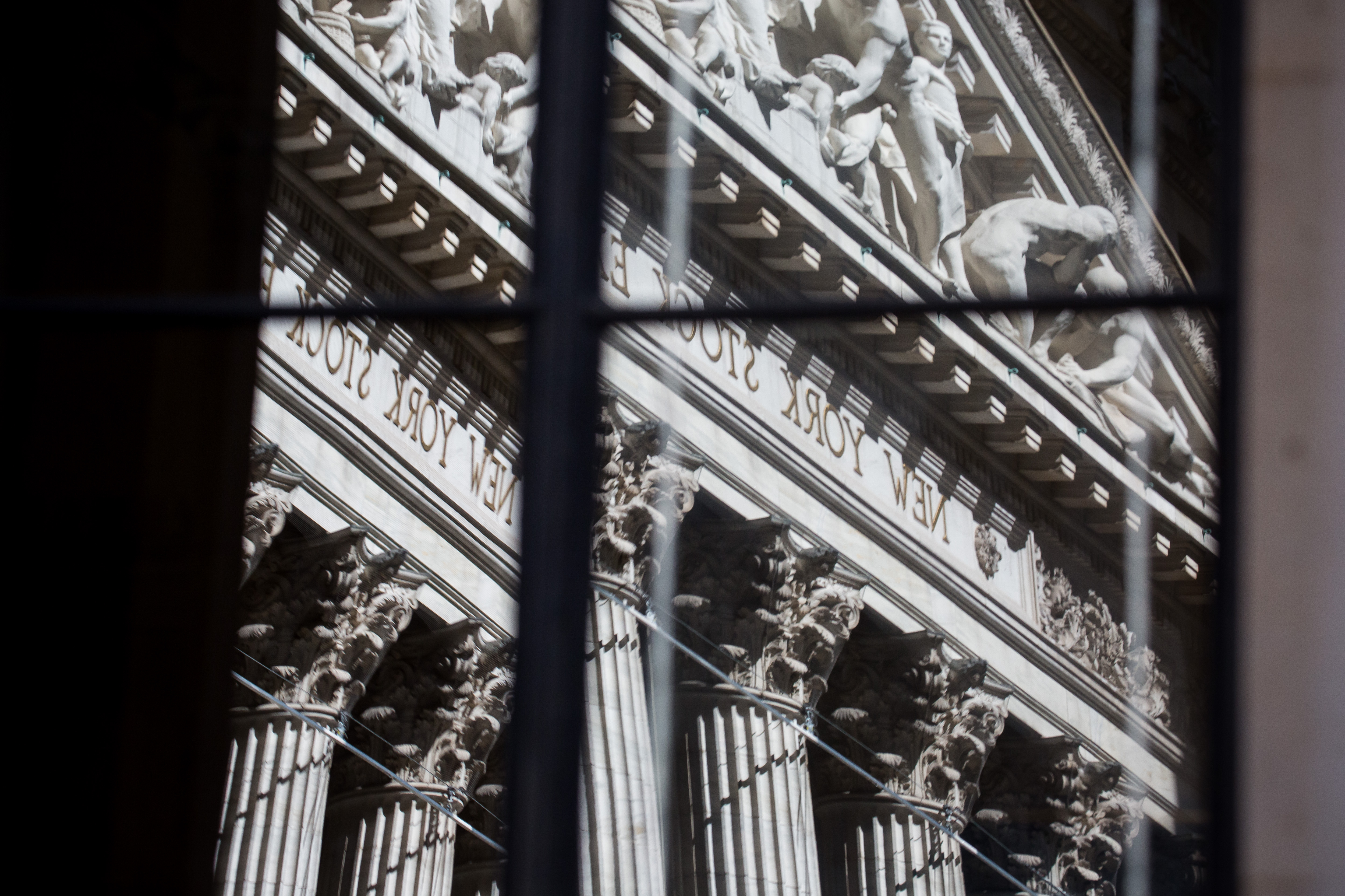 The New York Stock Exchange.  Michael Nagle—Bloomberg/Getty Images
