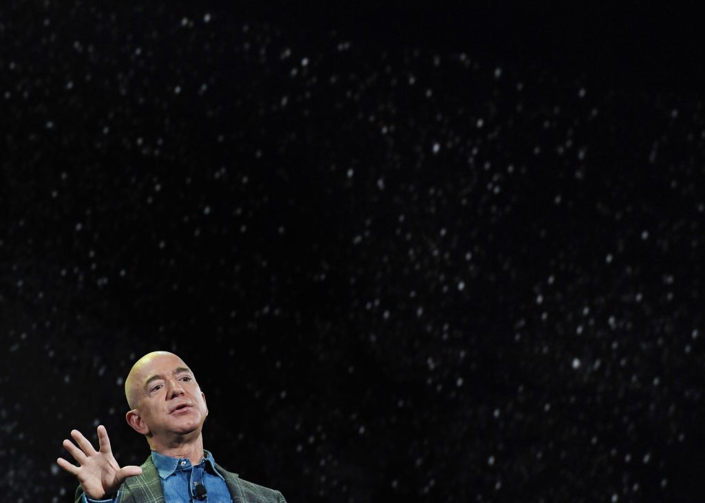 US-IT-lifestyle-Amazon-internet-technology-economy-computers