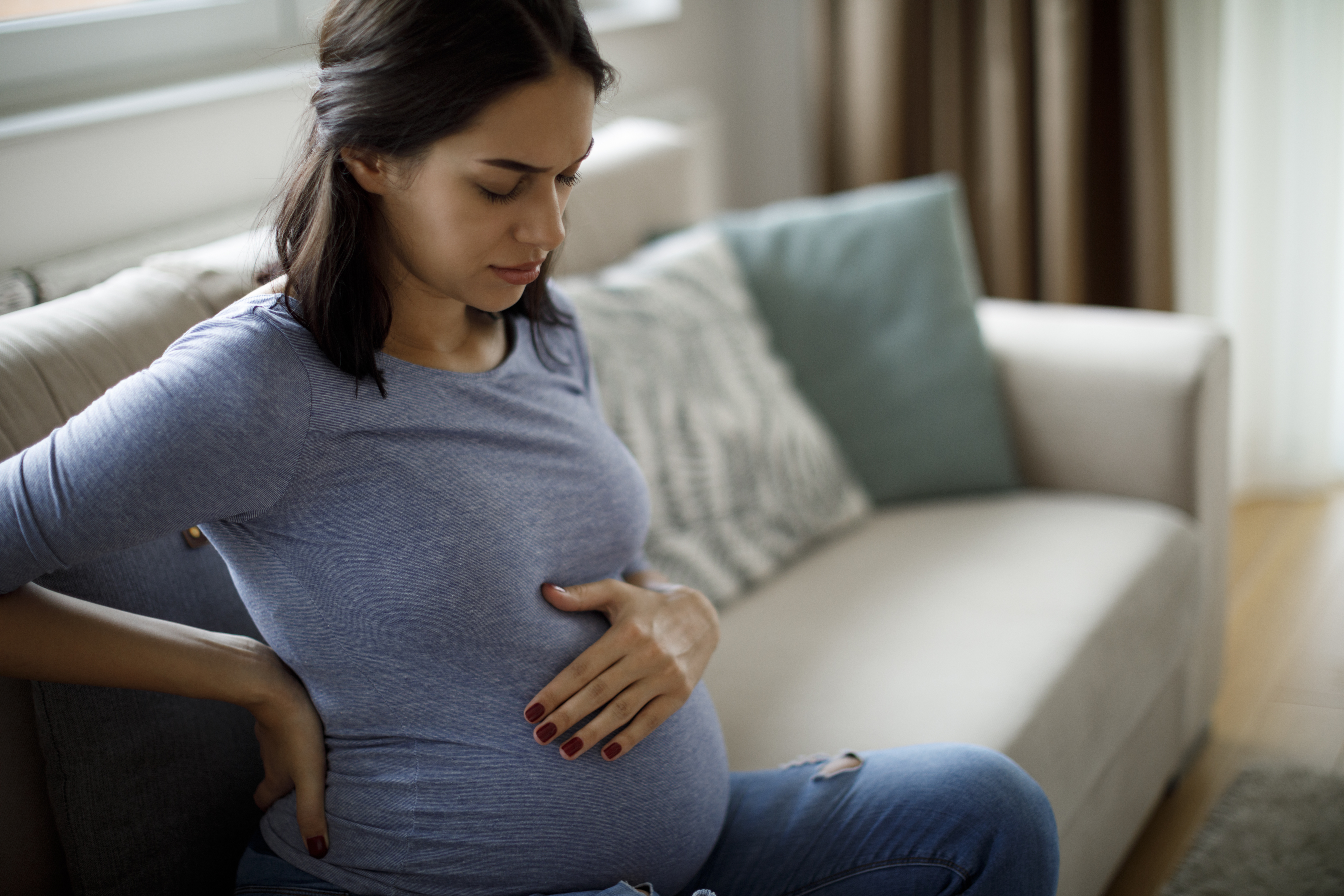 If a pregnant woman fears she'll be stereotyped at work, she's more likely to suffer a workplace accident, a new study finds.