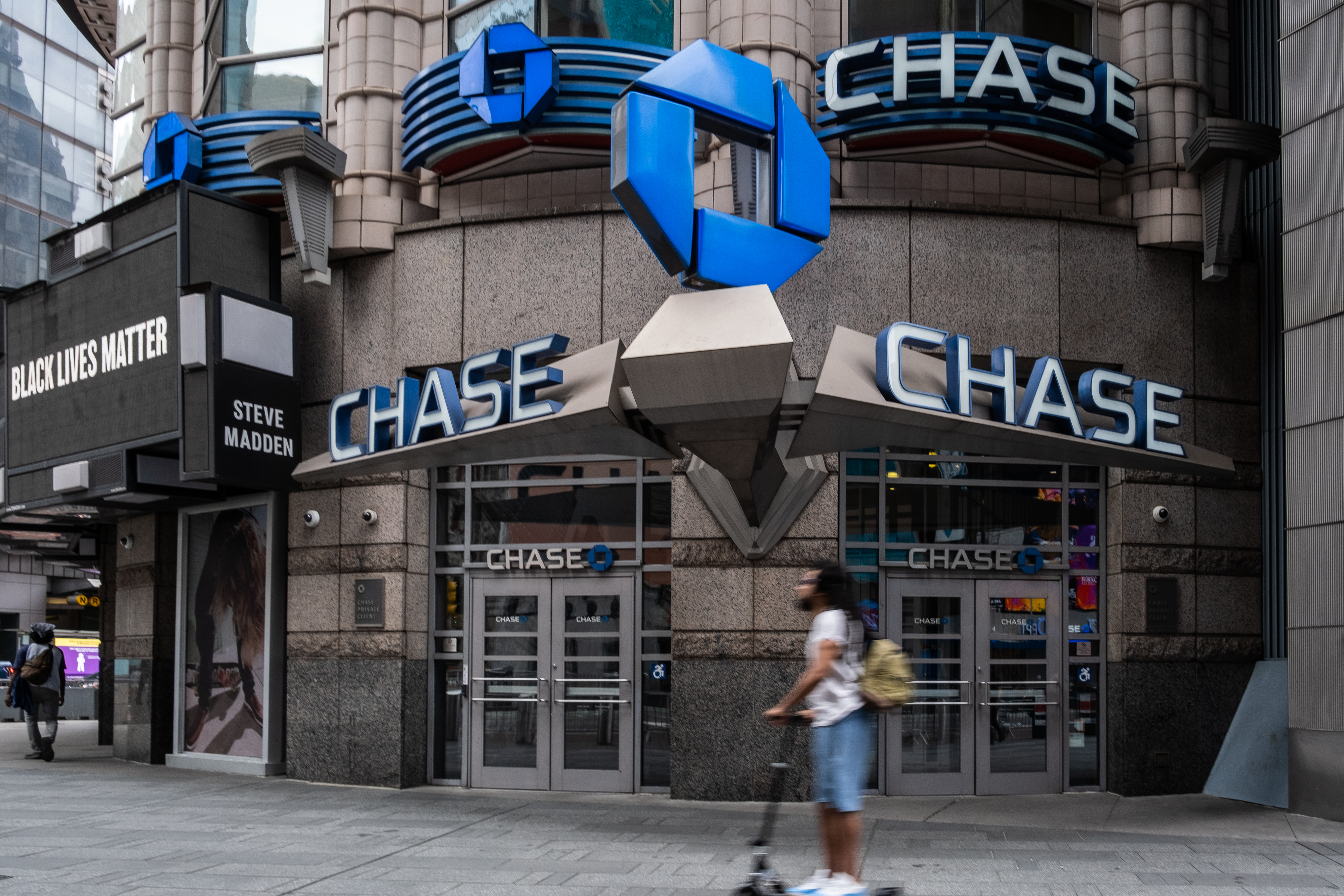 It's a big earnings week with JPMorgan Chase scheduled to report Q2 results tomorrow, followed by Netflix later in the week. It will be a big indicator for how Corporate America fared during some of the worst days of the COVID-19 outbreak so far. Wire photography: Jeenah Moon—Bloomberg via Getty Images