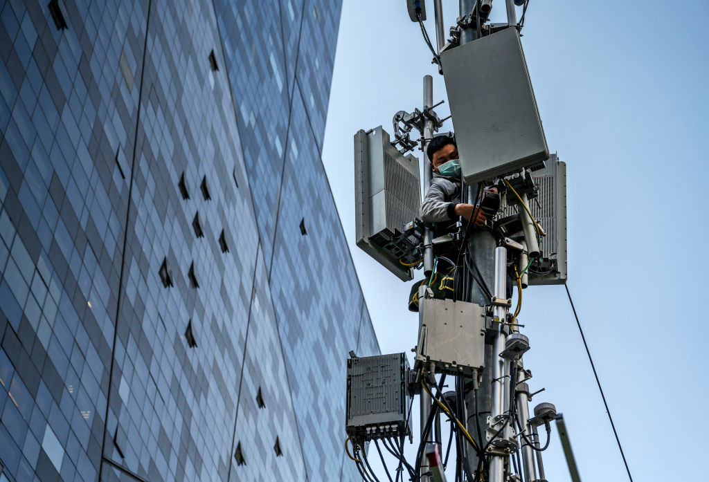 Huawei said the U.S. couldn’t ‘crush’ it. Trump is starving it instead