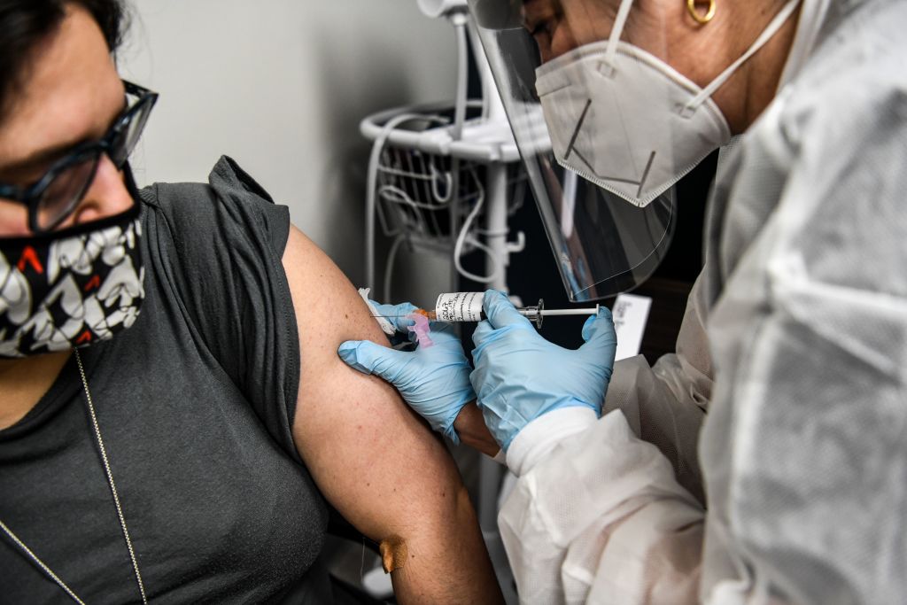 TOPSHOT-US-HEALTH-VIRUS-VACCINE-TRIALS
