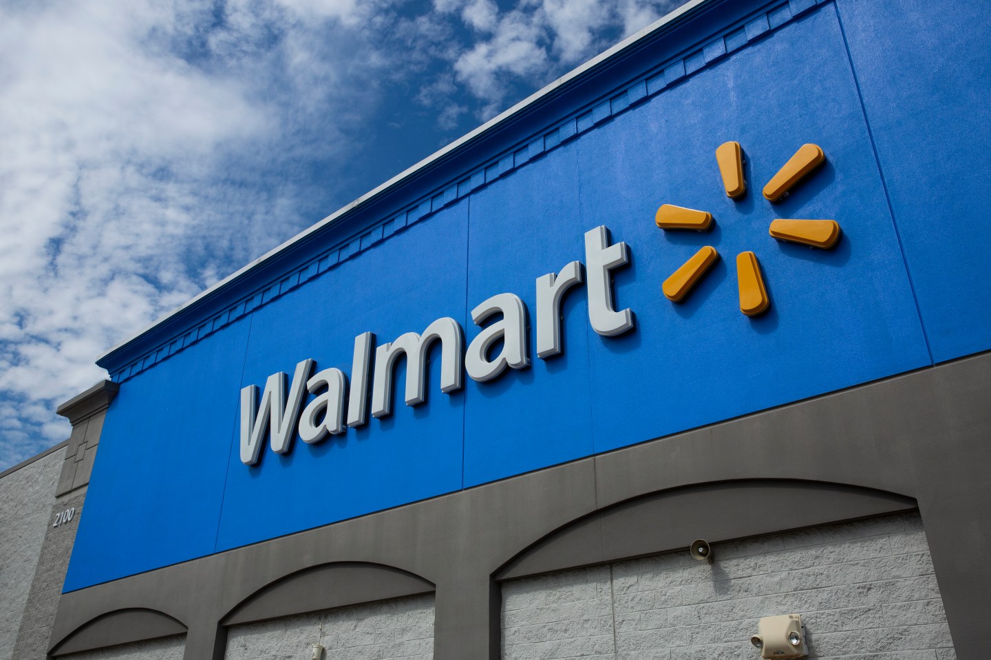 Walmart joins Microsoft in effort to buy TikTok