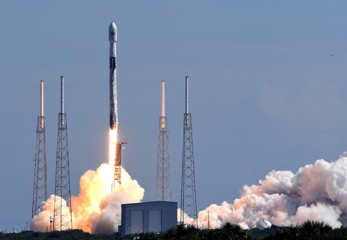 SpaceX Launches Starlink Satellites From Cape Canaveral