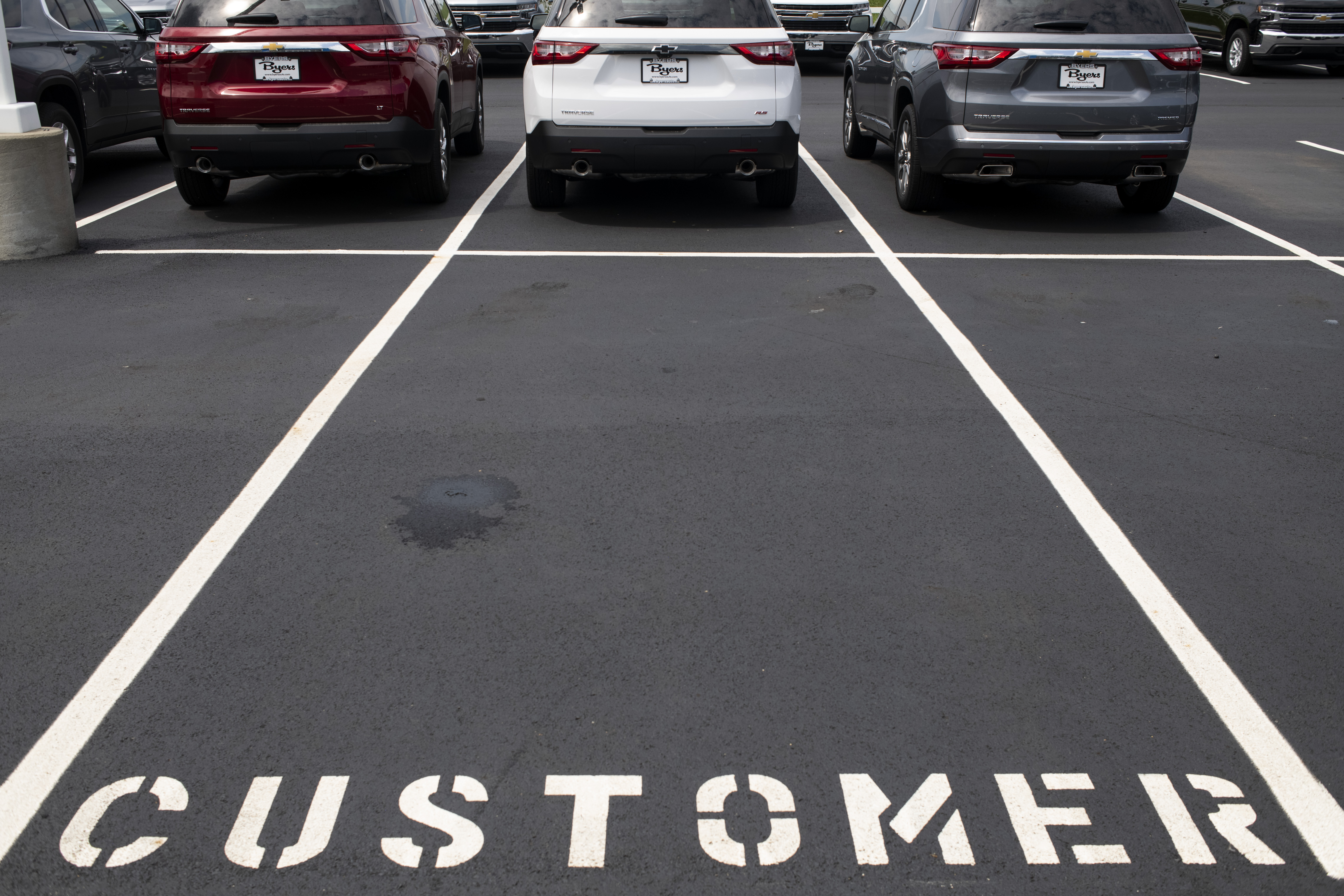 General Motors Co. Chevrolet  sports utility vehicles (SUV) are displayed for sale at a car dealership in Grove City, Ohio, U.S., on Saturday, Aug. 15, 2020. Ty Wright—Bloomberg via Getty Images