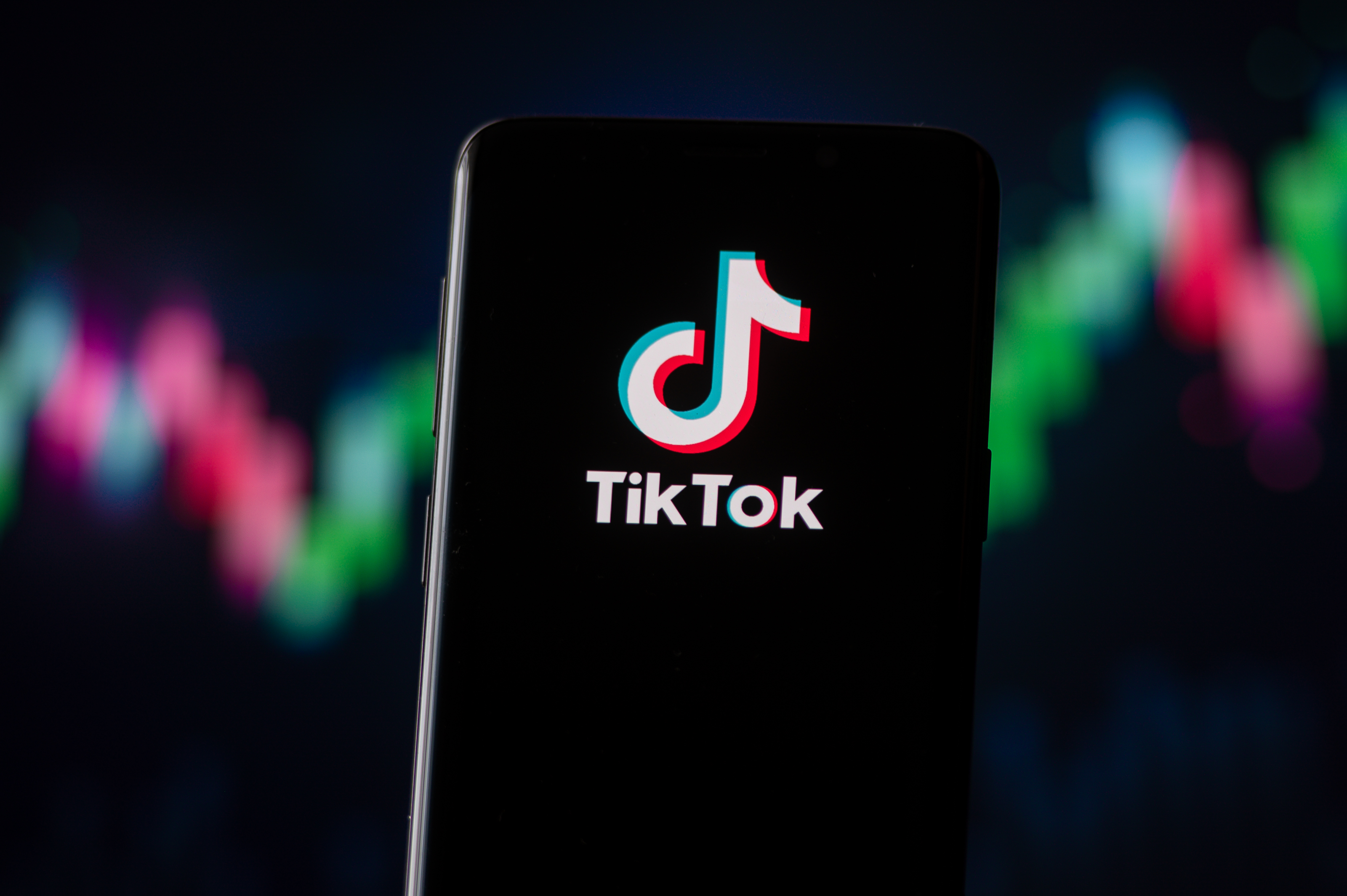 TikTok faces a deadline.