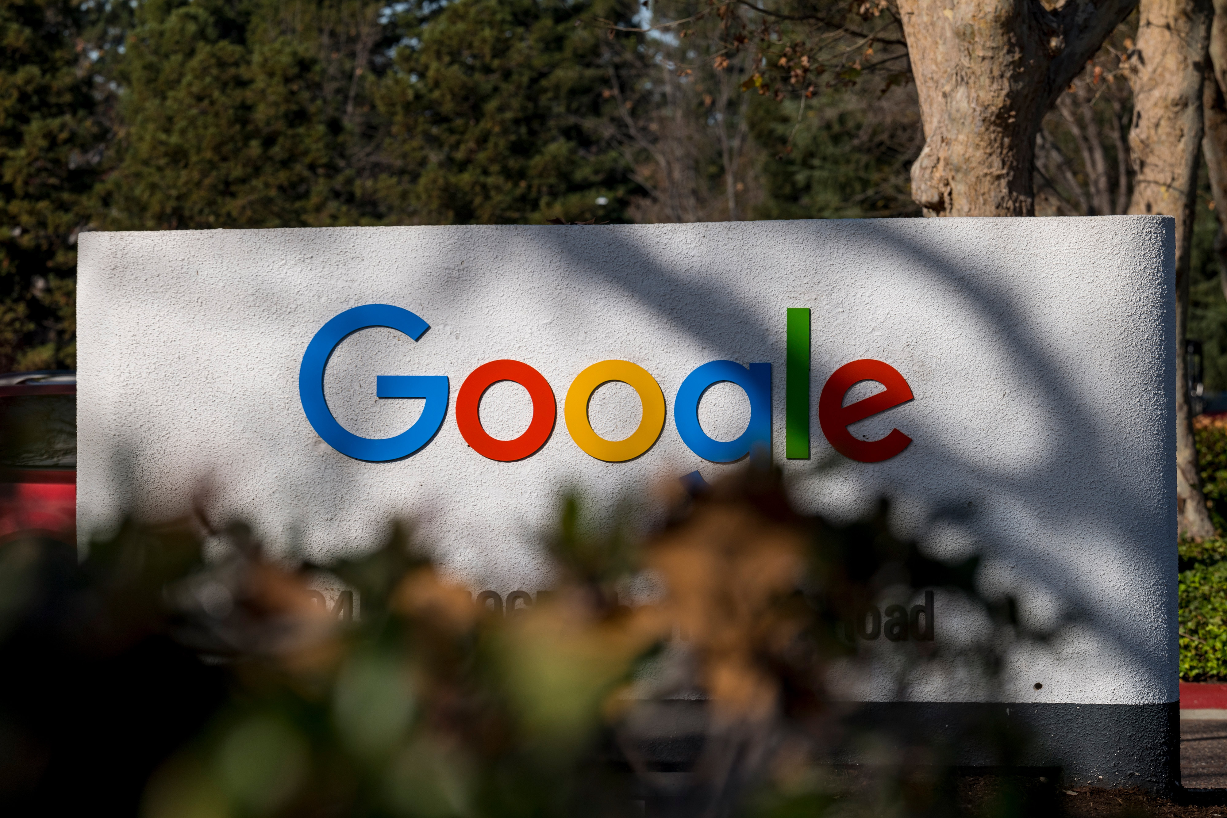 Google faces another antitrust lawsuit. 