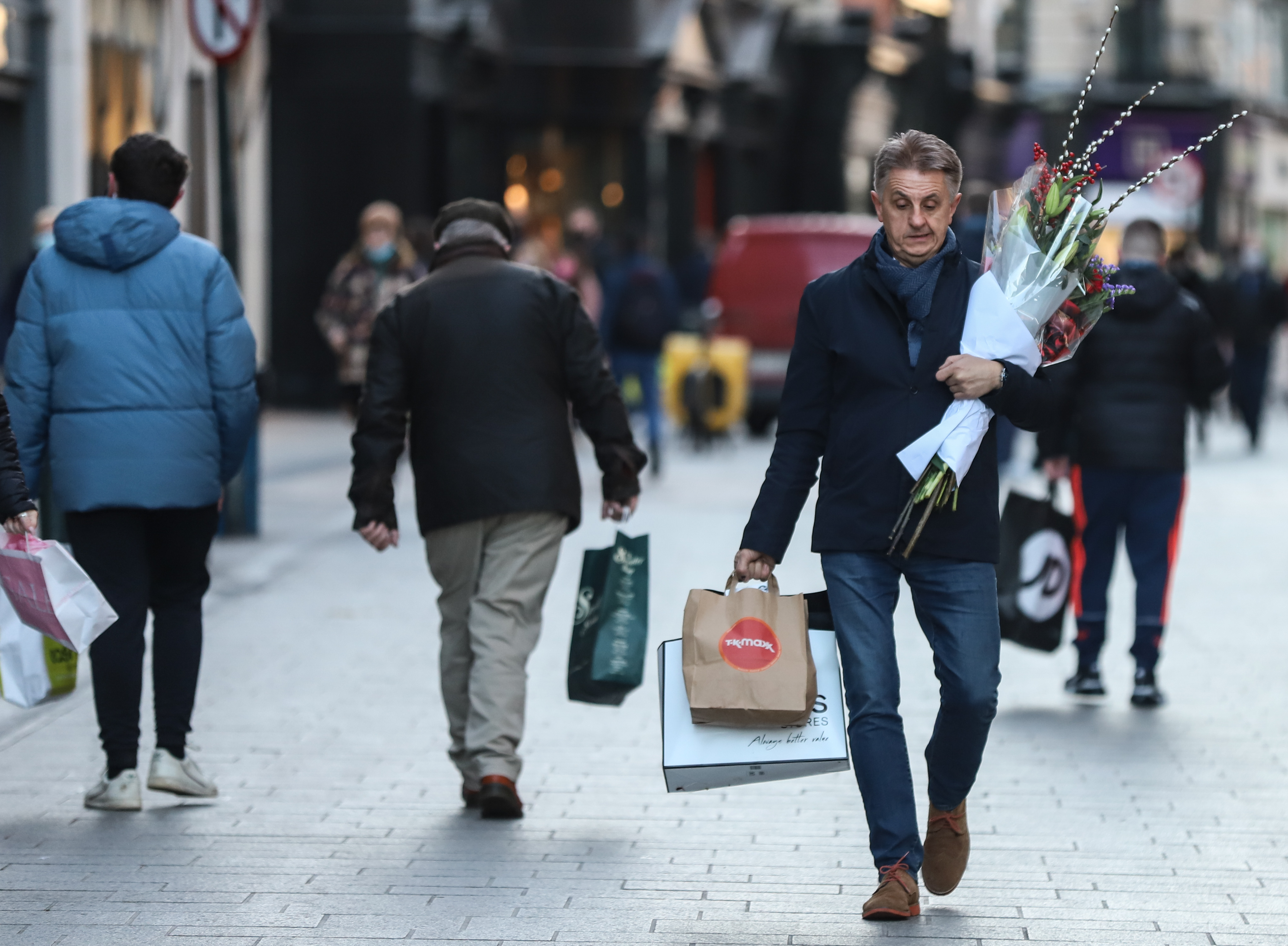 Holiday retail sales rose despite the pandemic. 