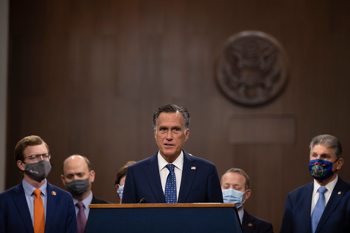 Stimulus update: What the bipartisan senators’ $900 billion package does and doesn’t include