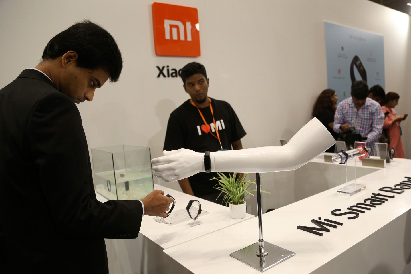 How Chinese phonemaker Xiaomi conquered India—and outperformed Apple