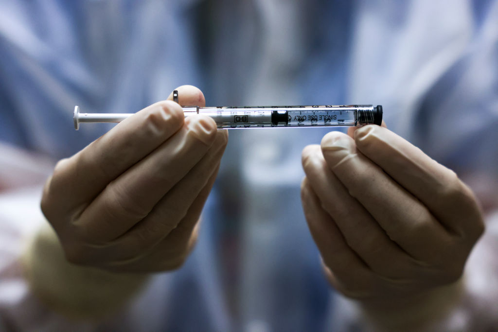 Pfizer Moderna COVID distribution