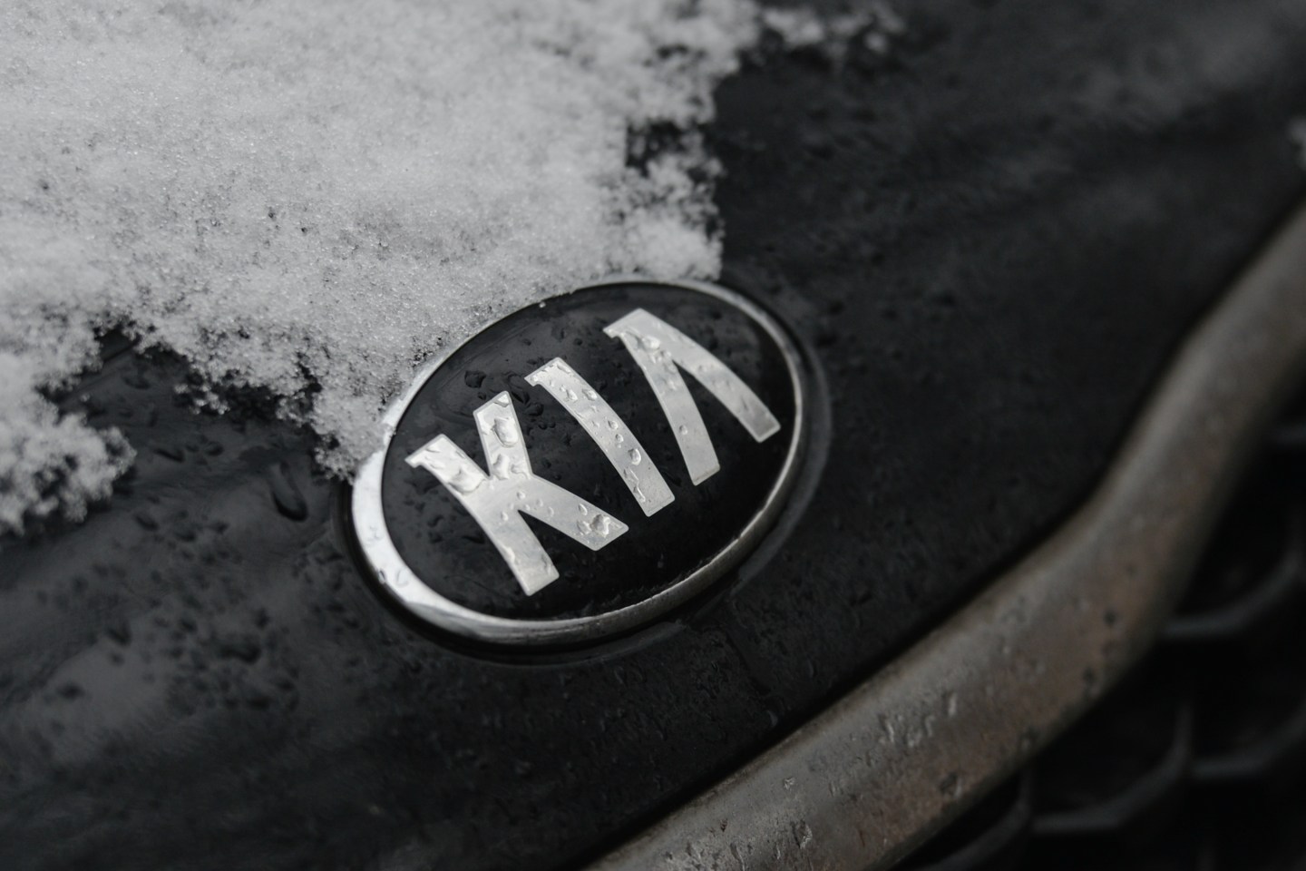 Kia Motors shares soar on rumors of $3.6 billion deal with Apple