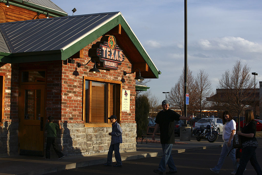 Dining Out Is In As Tax Cuts Lift Americans' Restaurant Visits