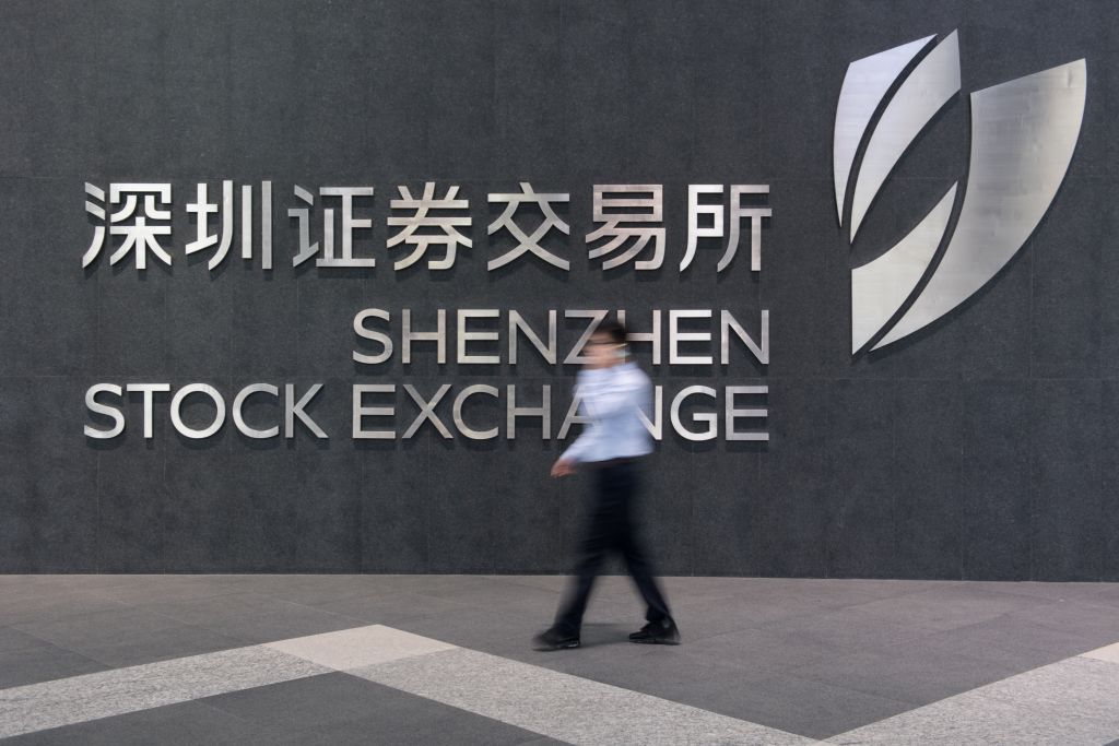 To shore up sagging stock prices, Beijing calls in the ‘national team’