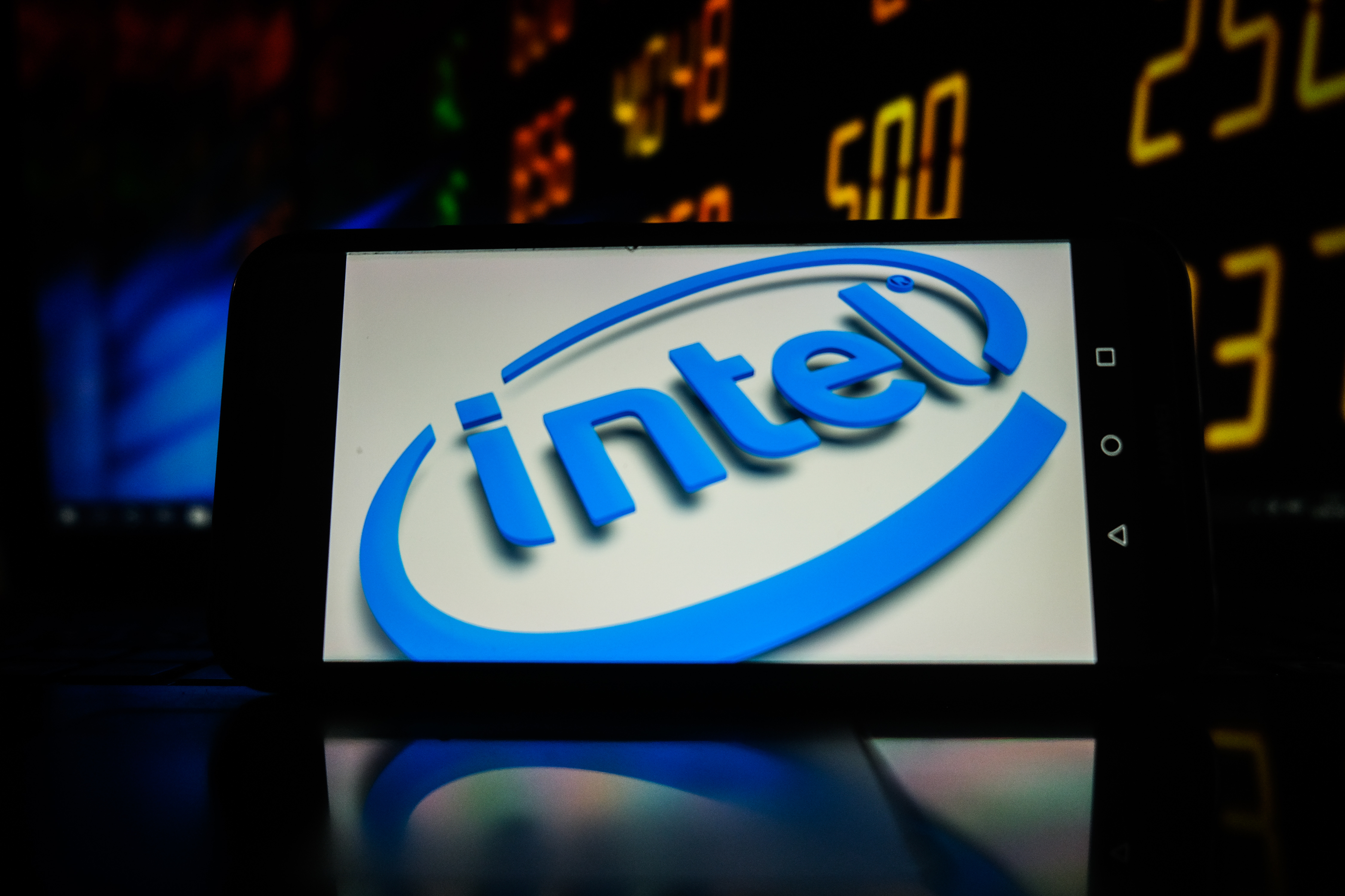 Intel lost a patent case.
