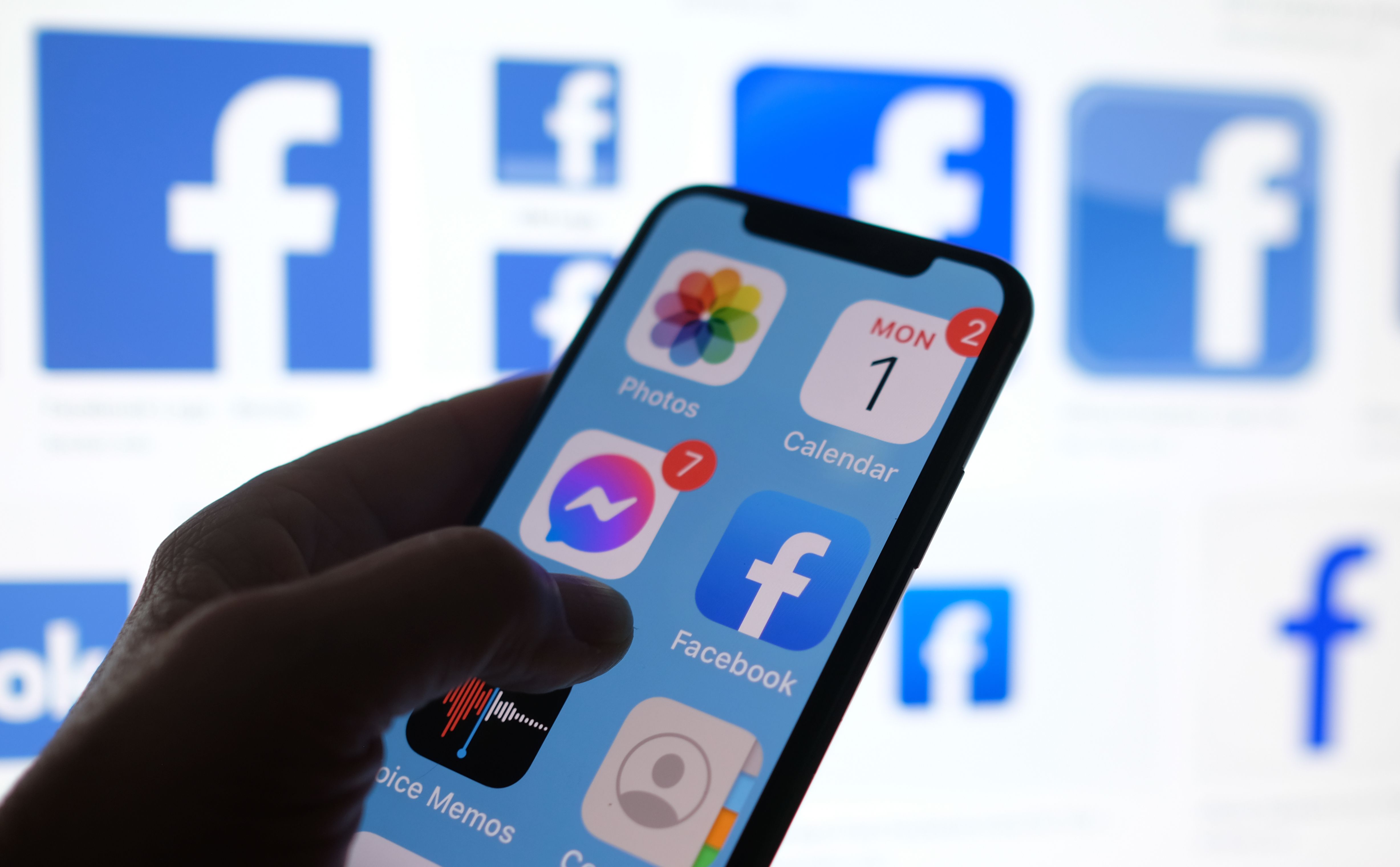 Facebook to start accepting political ads again.