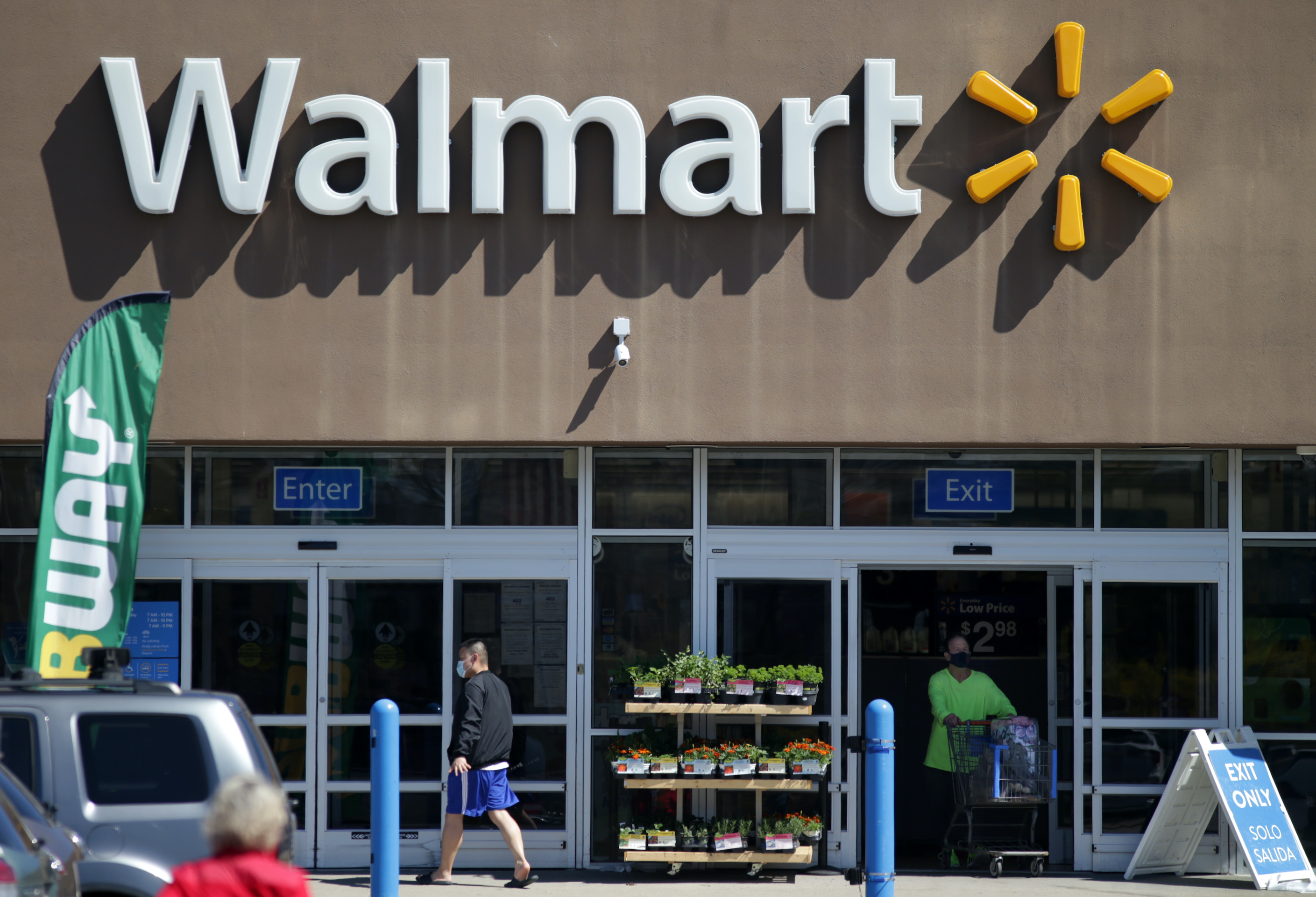 Walmart is getting into the self-driving car business by investing in self-driving car startup, Cruise.