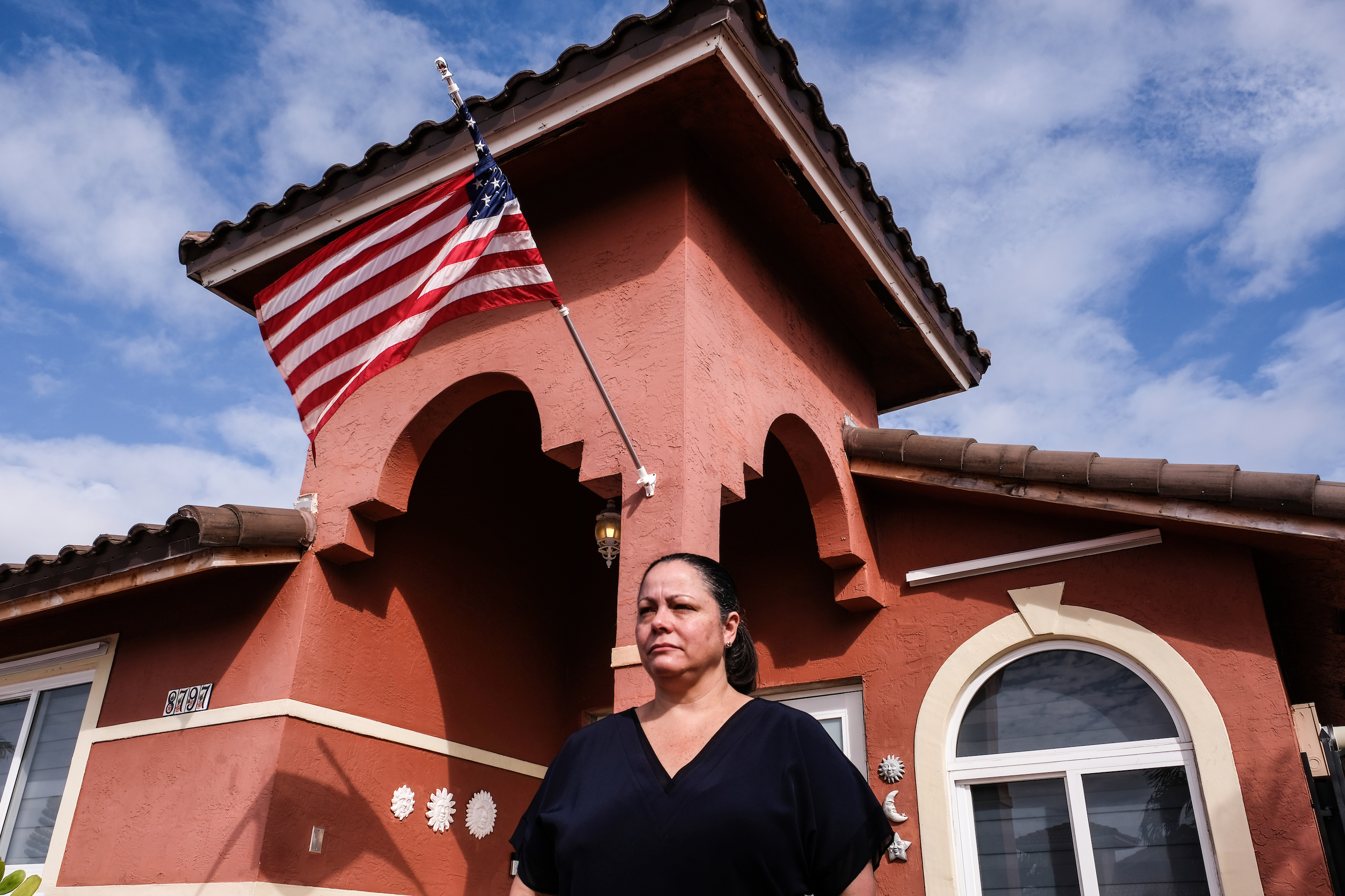 Nancy Lazo of Hialeah Gardens, Florida, is suing Dr. Kingsley Chin, whose company’s screw implant caused nerve damage, her lawyers allege.