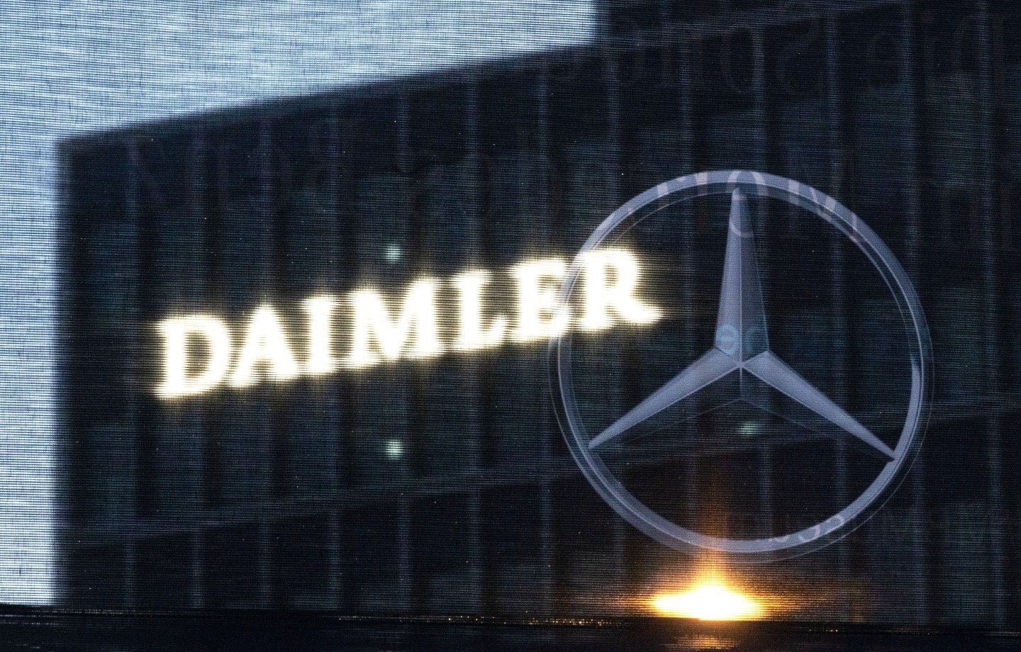 Tired of traffic jams? Mercedes plans autumn launch of self-driving feature for the Autobahn